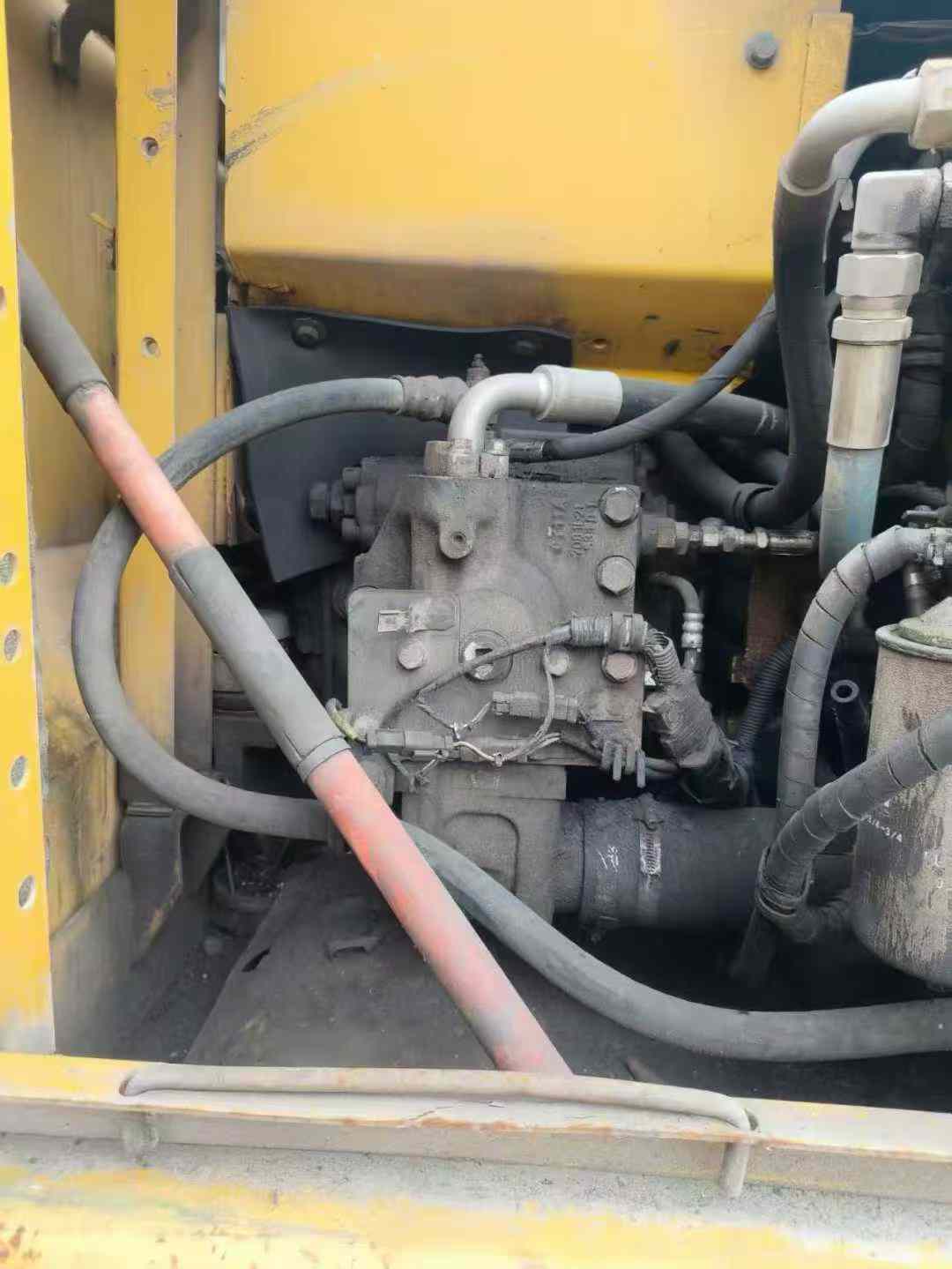 Used Komatsu PC130-7 Excavator 2016 Model / 4