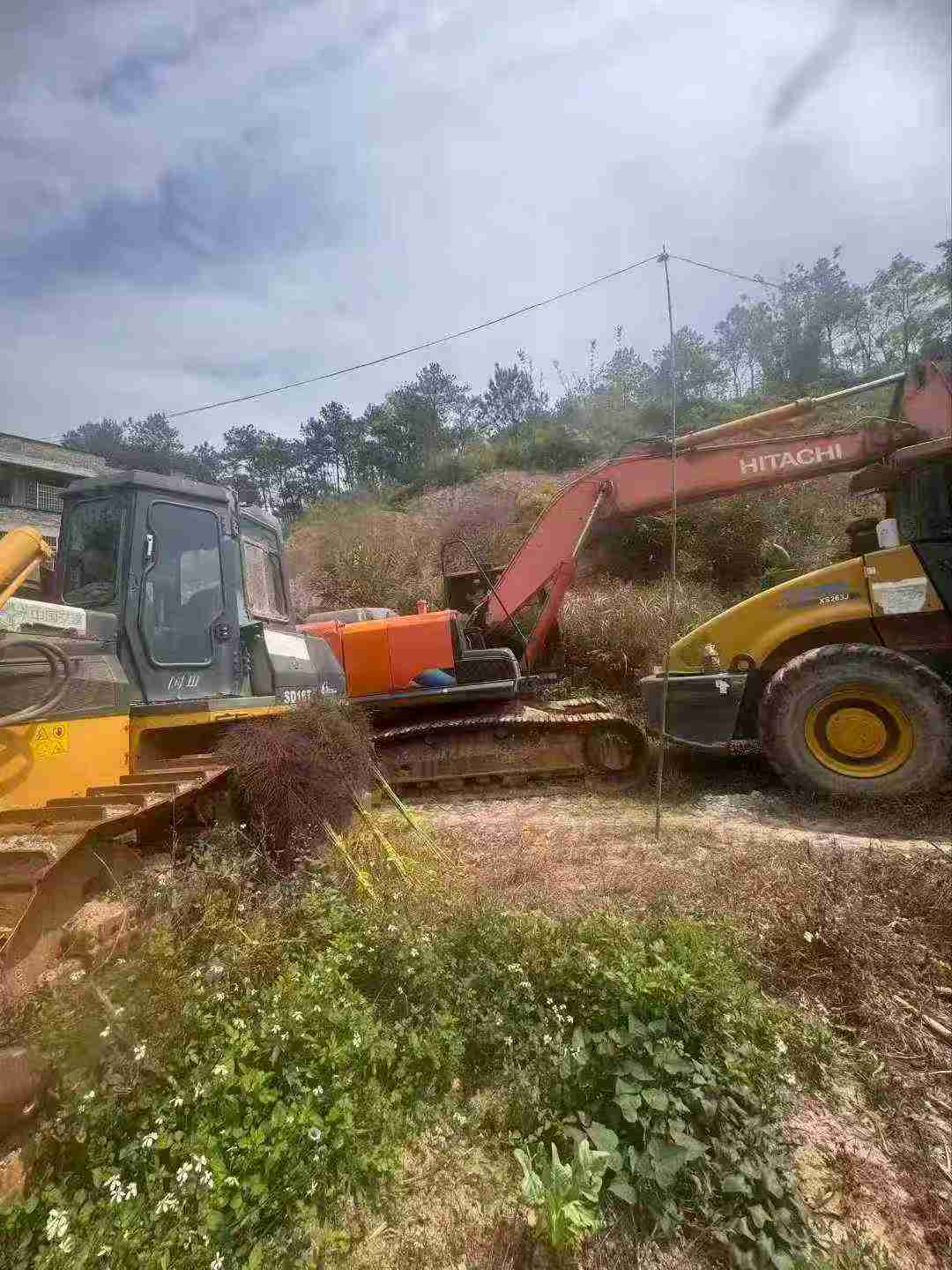 Used Hitachi EX200 Excavator 2019 Model / 3