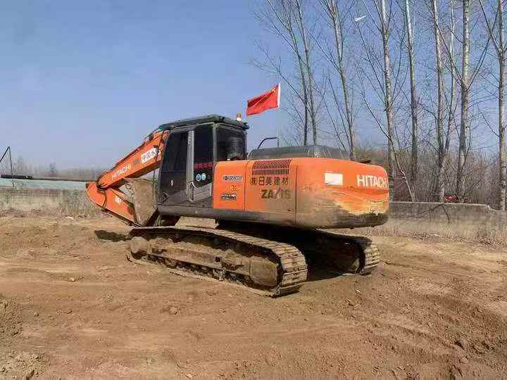 Used Hitachi ZX240-3 Excavator 2016 Model / 2