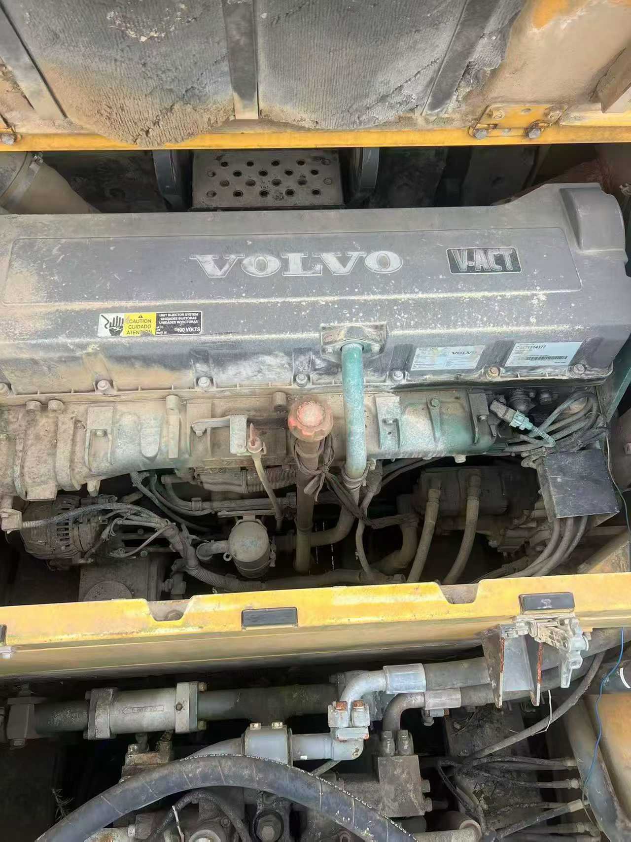 Used Volvo EC700C Excavator 2016 Model / 6