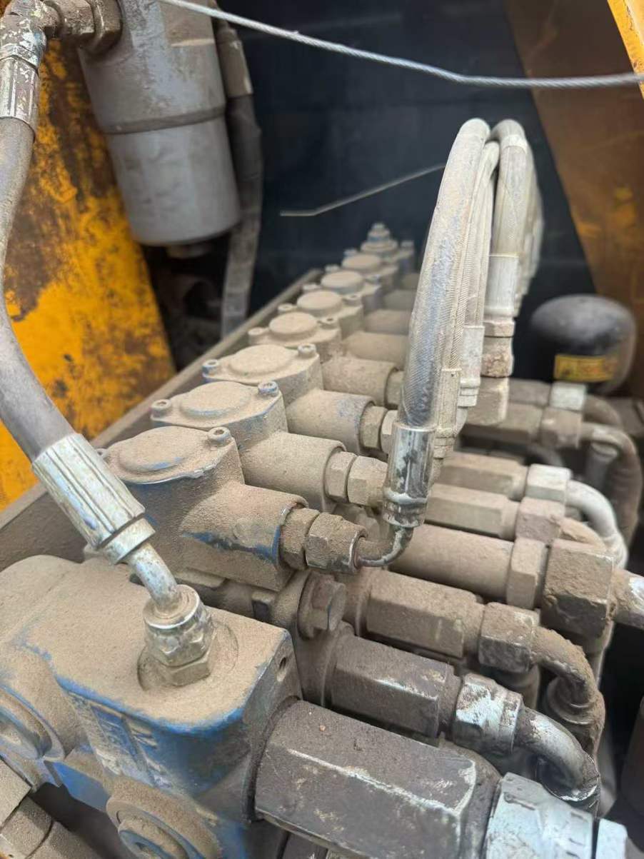 Used Hyundai HX60 Excavator 2020 Model / 3