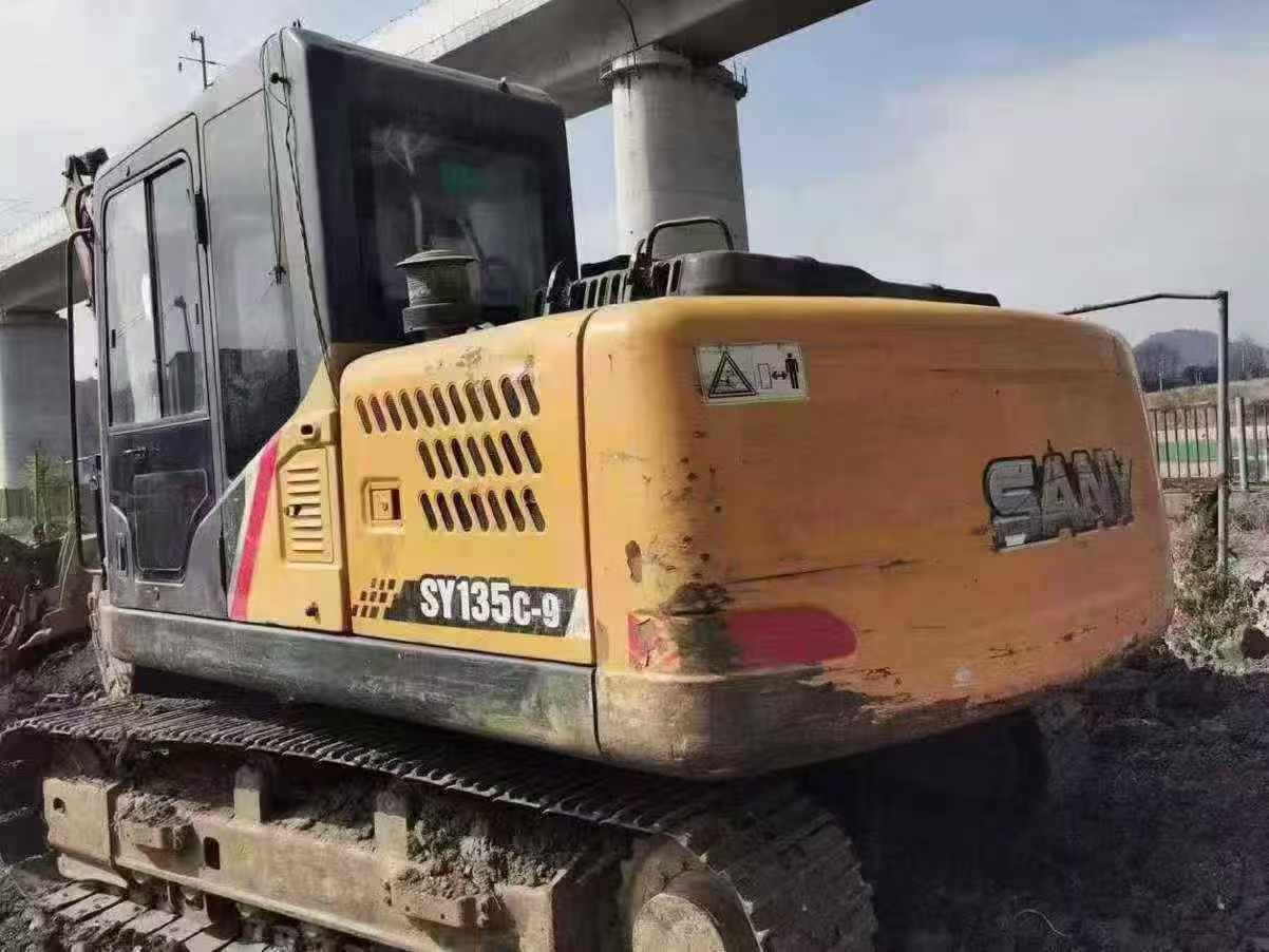 Used Sany SY135 Excavator 2013 Model / 2