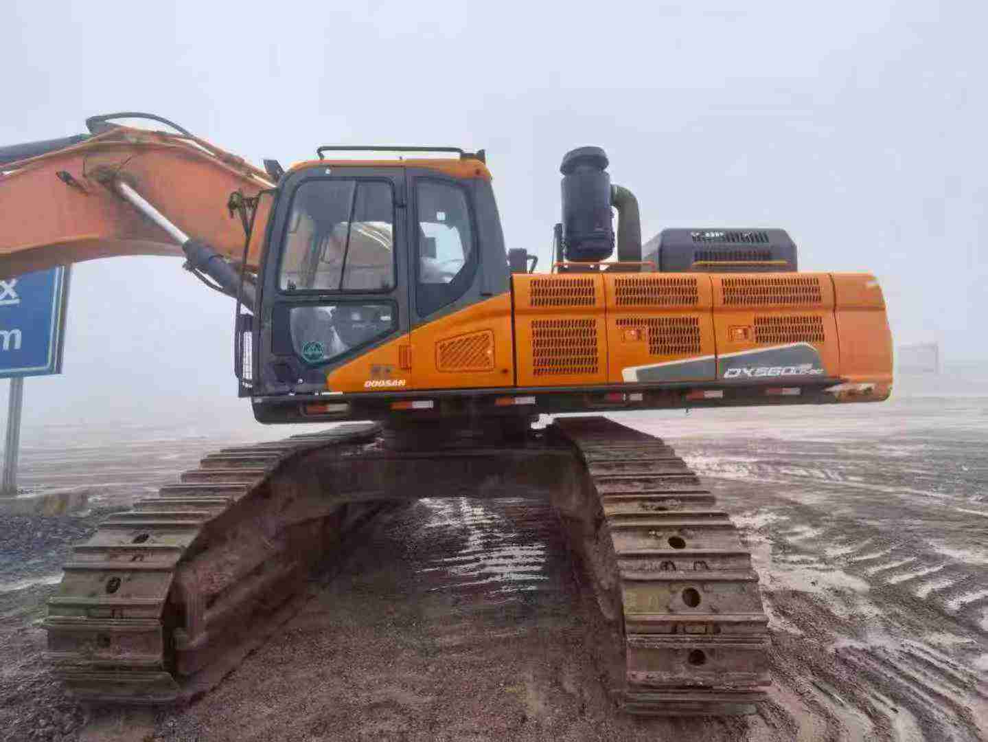 Used Doosan DX560LC-9C ACE Excavator 2021 Model / 3