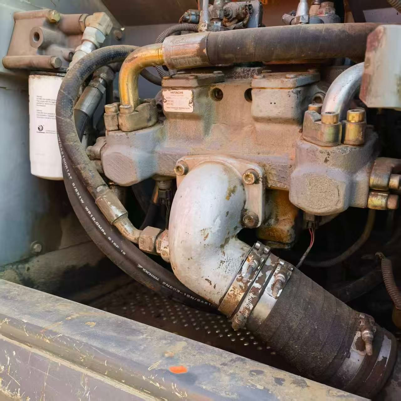 Used Hitachi EX200 Excavator 2012 Model / 6