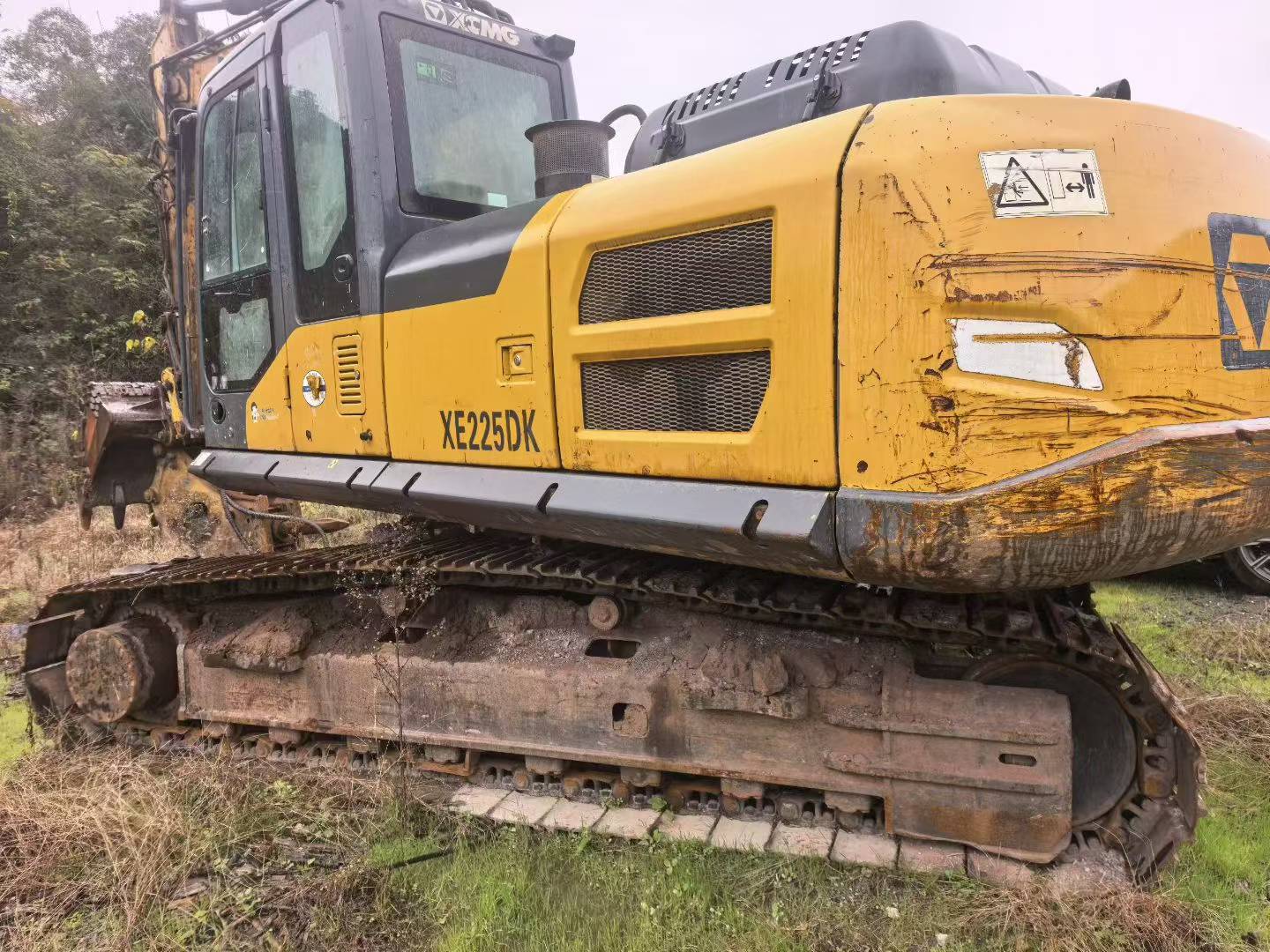 Used XCMG XE225DK Excavator 2020 Model / 4