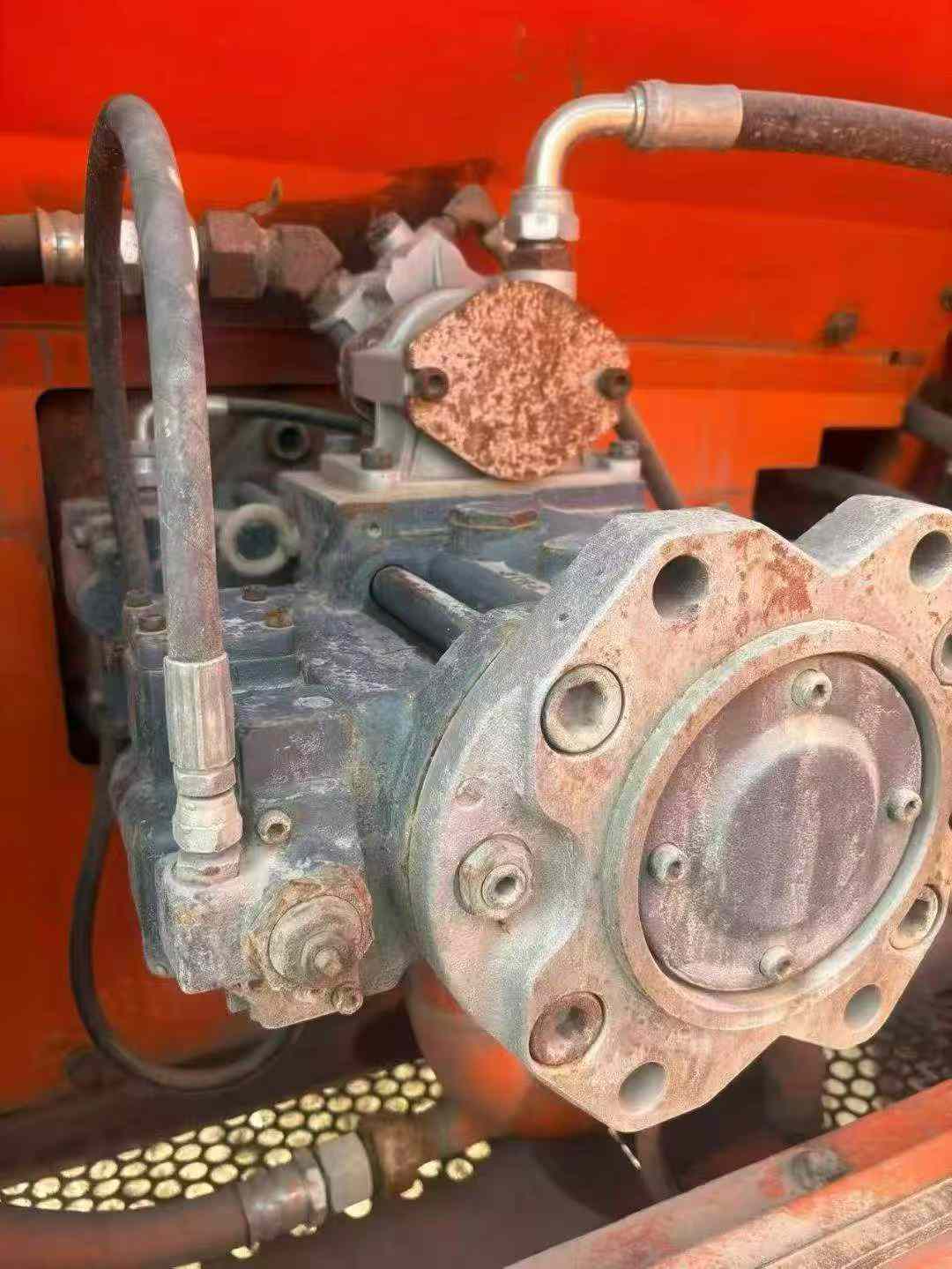 Used Doosan S225 Excavator 2012 Model / 4