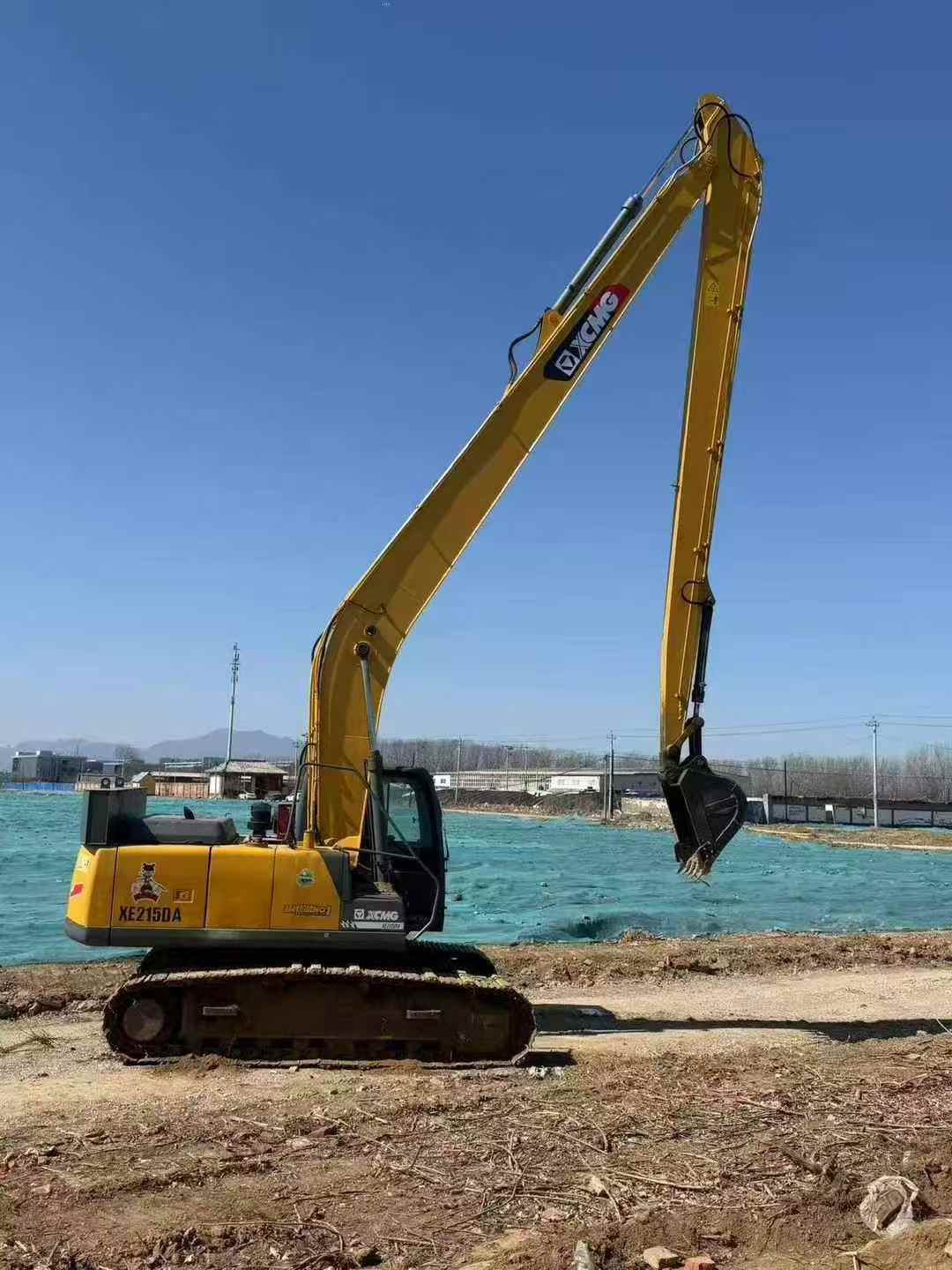 Buy XCMG XE215DA Used Excavator / 3