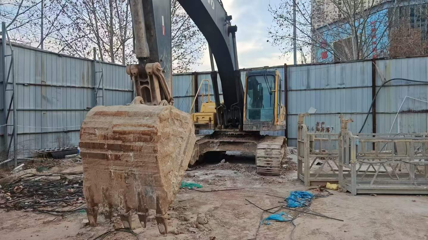 Used Volvo EC290 Excavator 2016 Model / 5