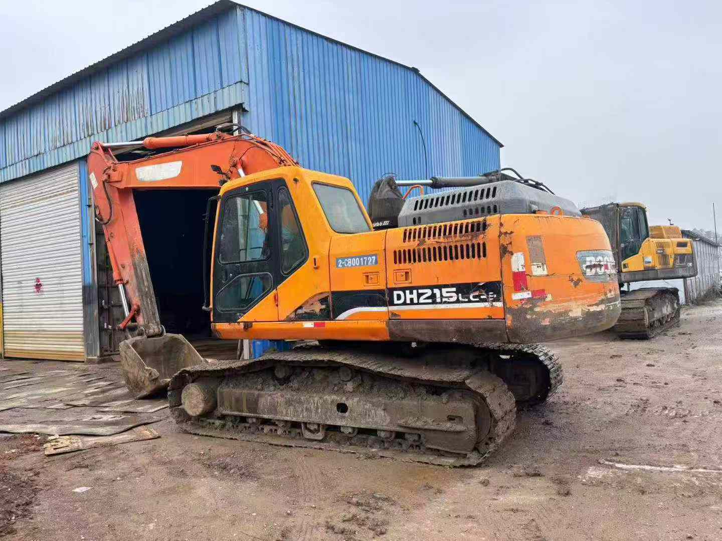 Used Doosan DH215-9 Excavator 2010 Model / 9