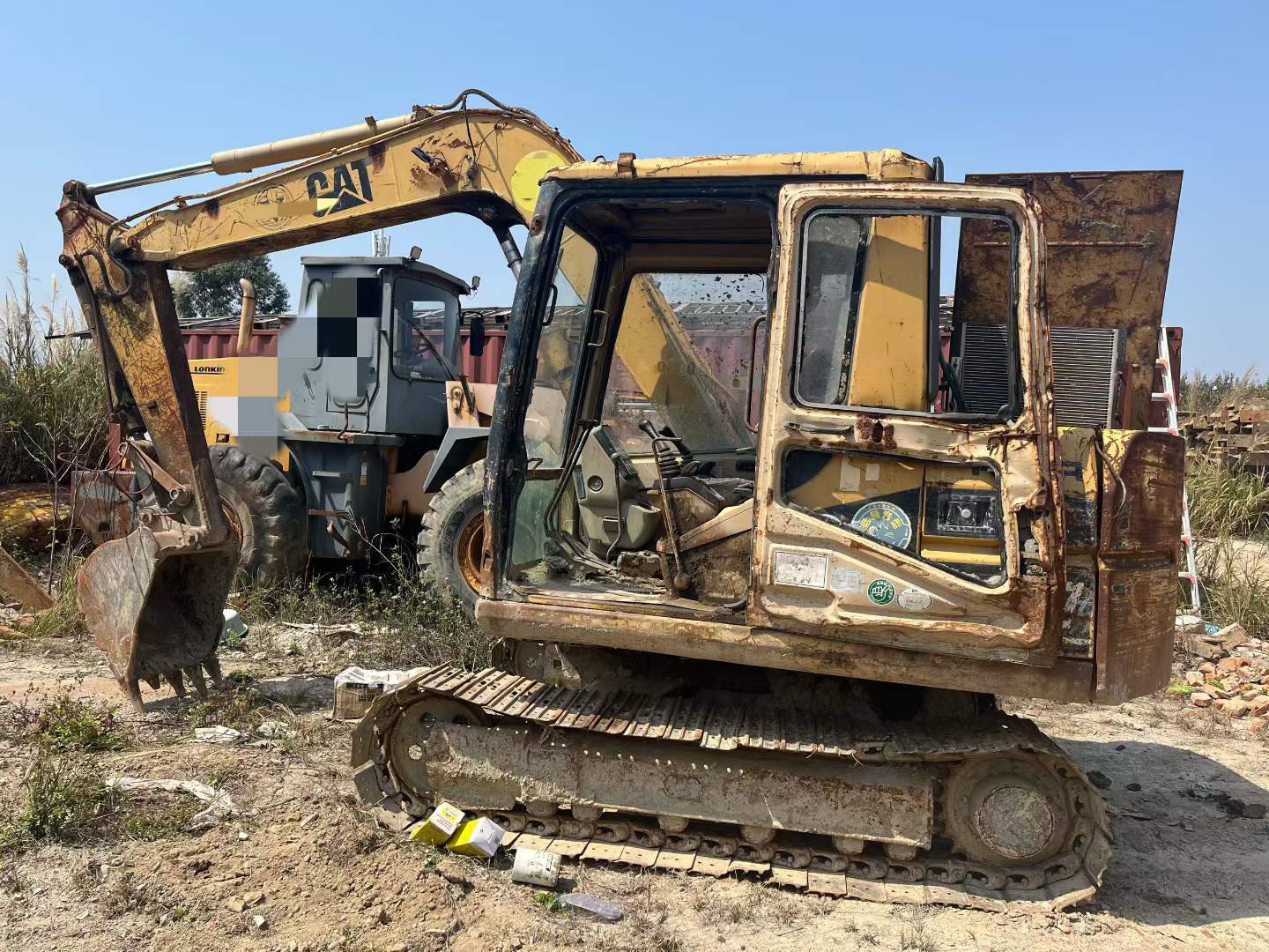 Buy Caterpillar E70B Used Excavator / 2