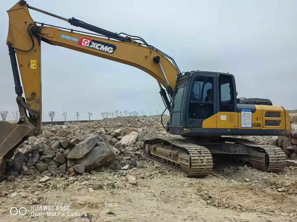 Buy XCMG XE215DA Used Excavator / 6