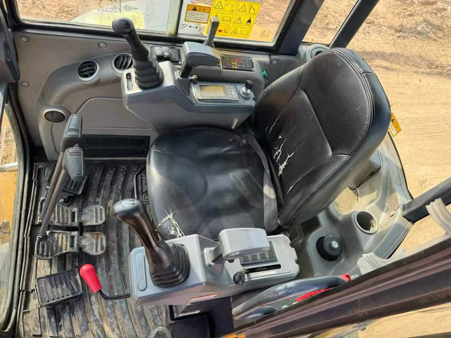 Used XCMG XE35U Excavator 2022 Model / 7