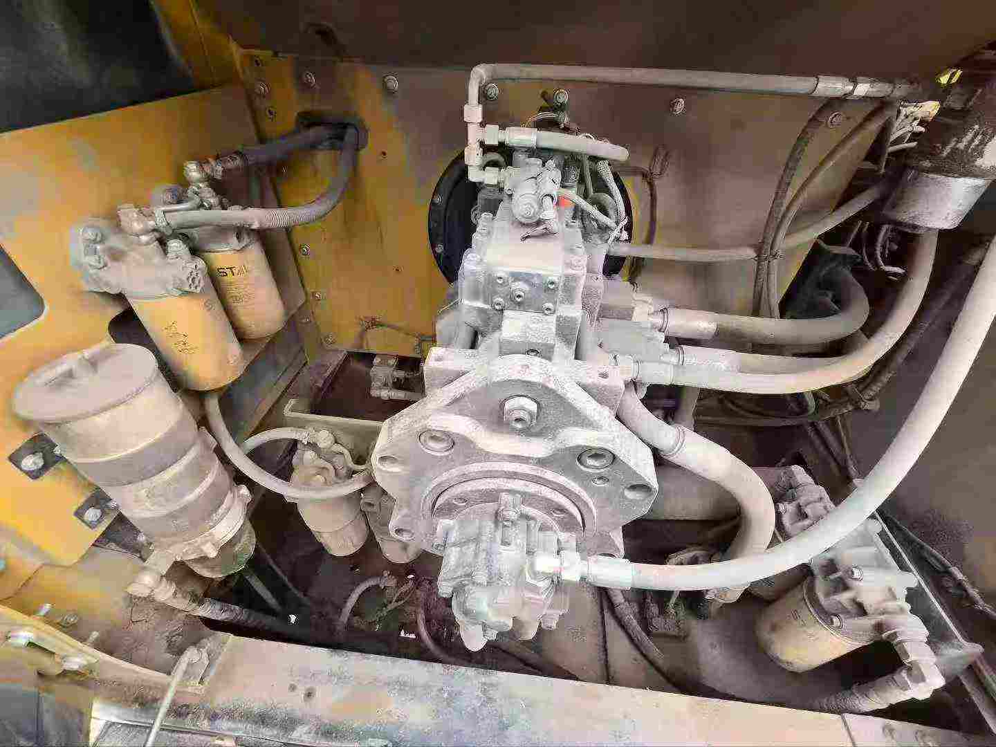 Used Sany SY870H Excavator 2022 Model / 4