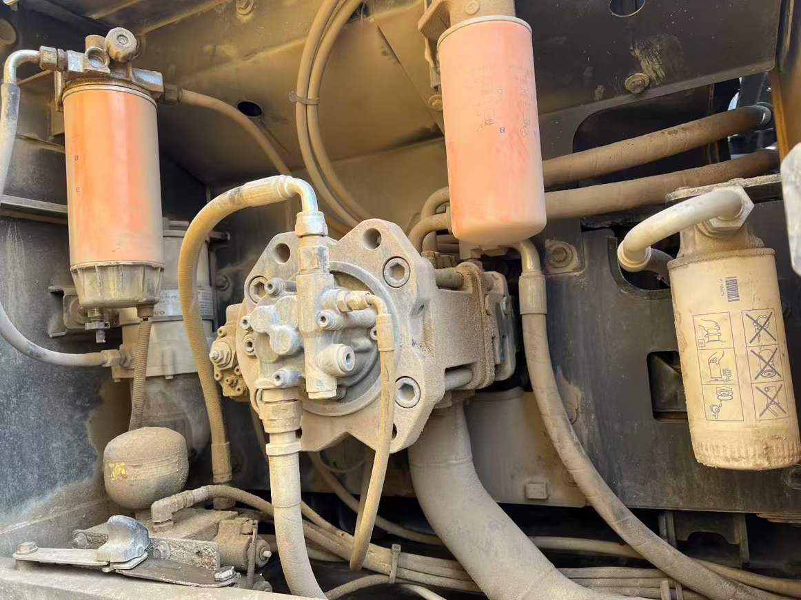 Buy Volvo EC200 Used Excavator / 6