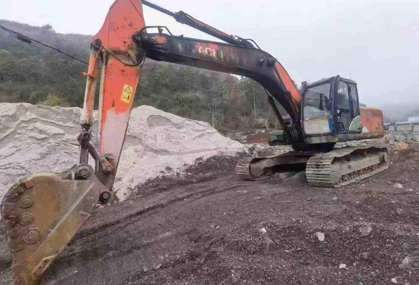Used Hitachi ZX260-3G Excavator 2017 Model / 4