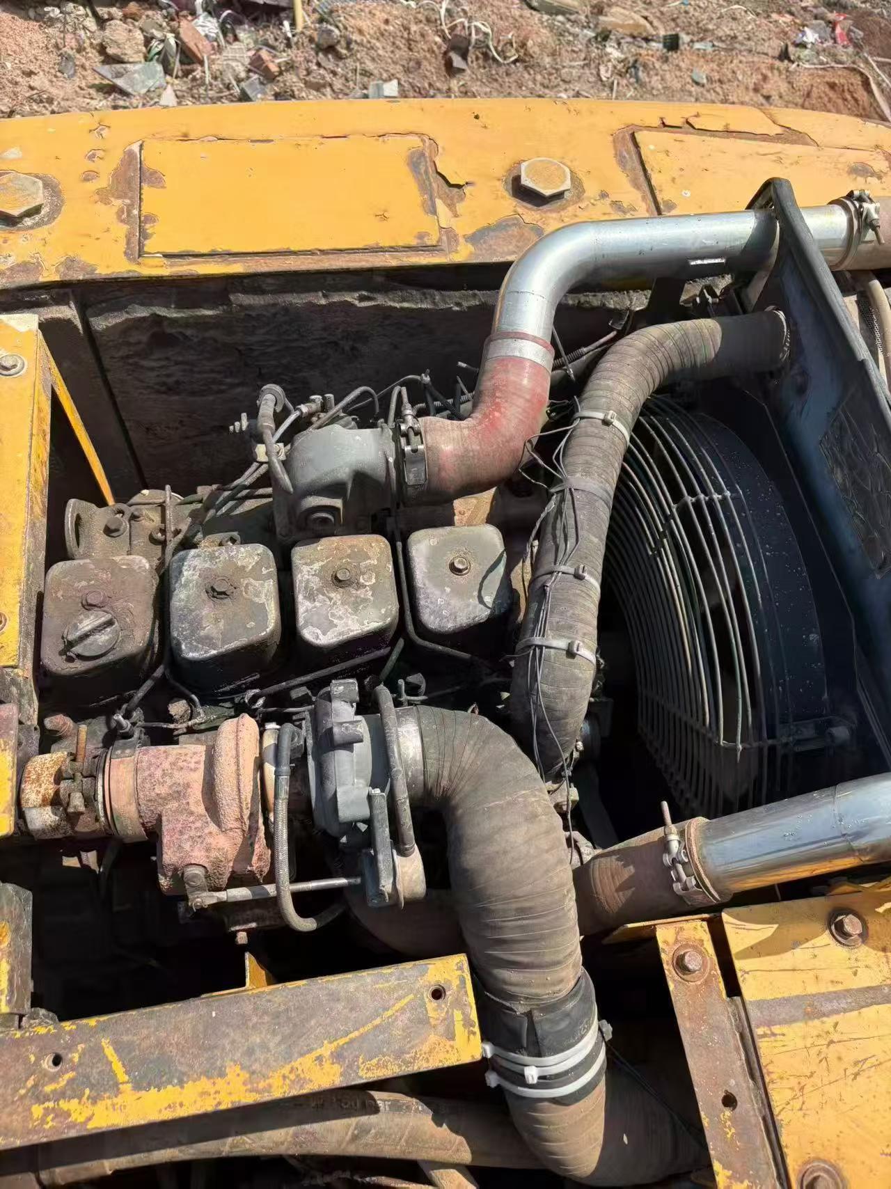 Used XCMG XE150 Excavator 2016 Model / 3