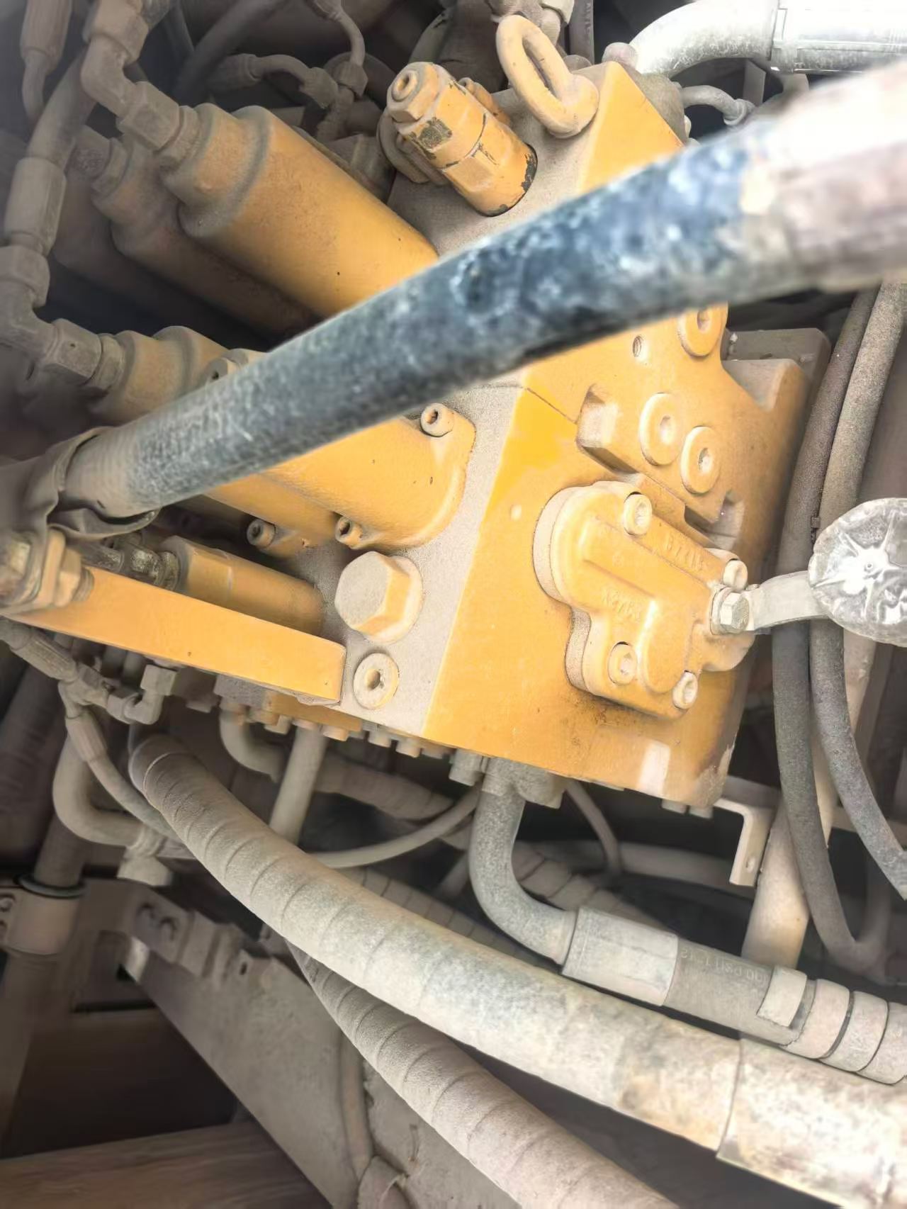 Used Sany SY245H Excavator 2020 Model / 4