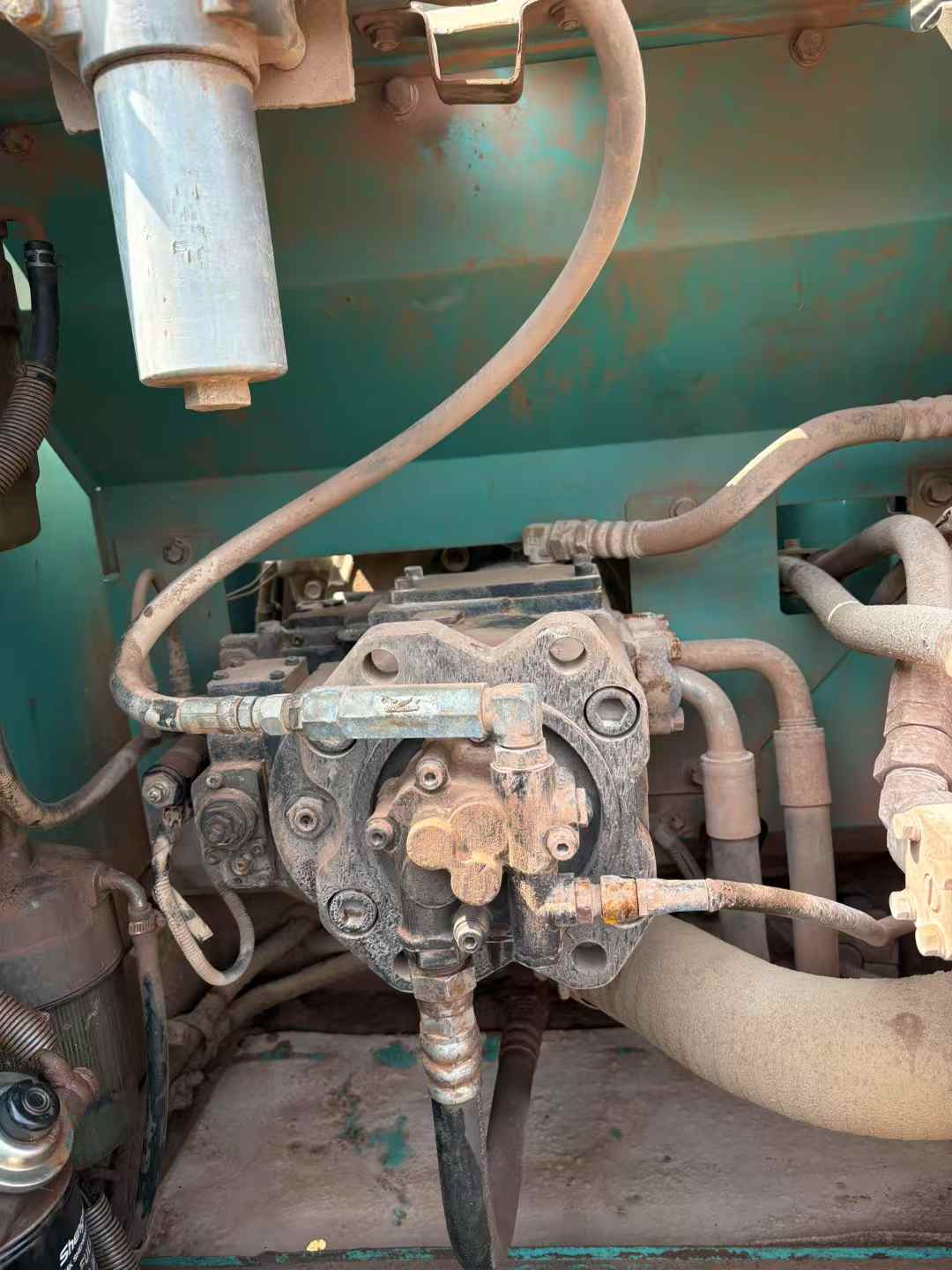 Buy Kobelco SK2008 Used Excavator / 4