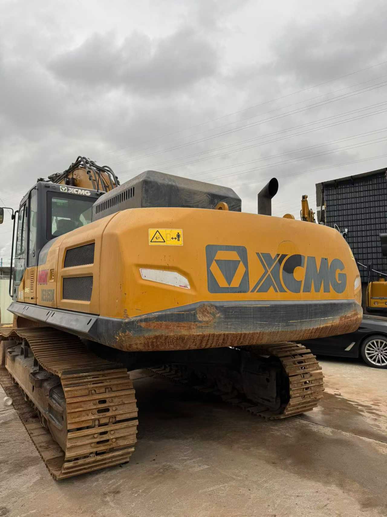 Used XCMG XE335C Excavator 2022 Model / 3