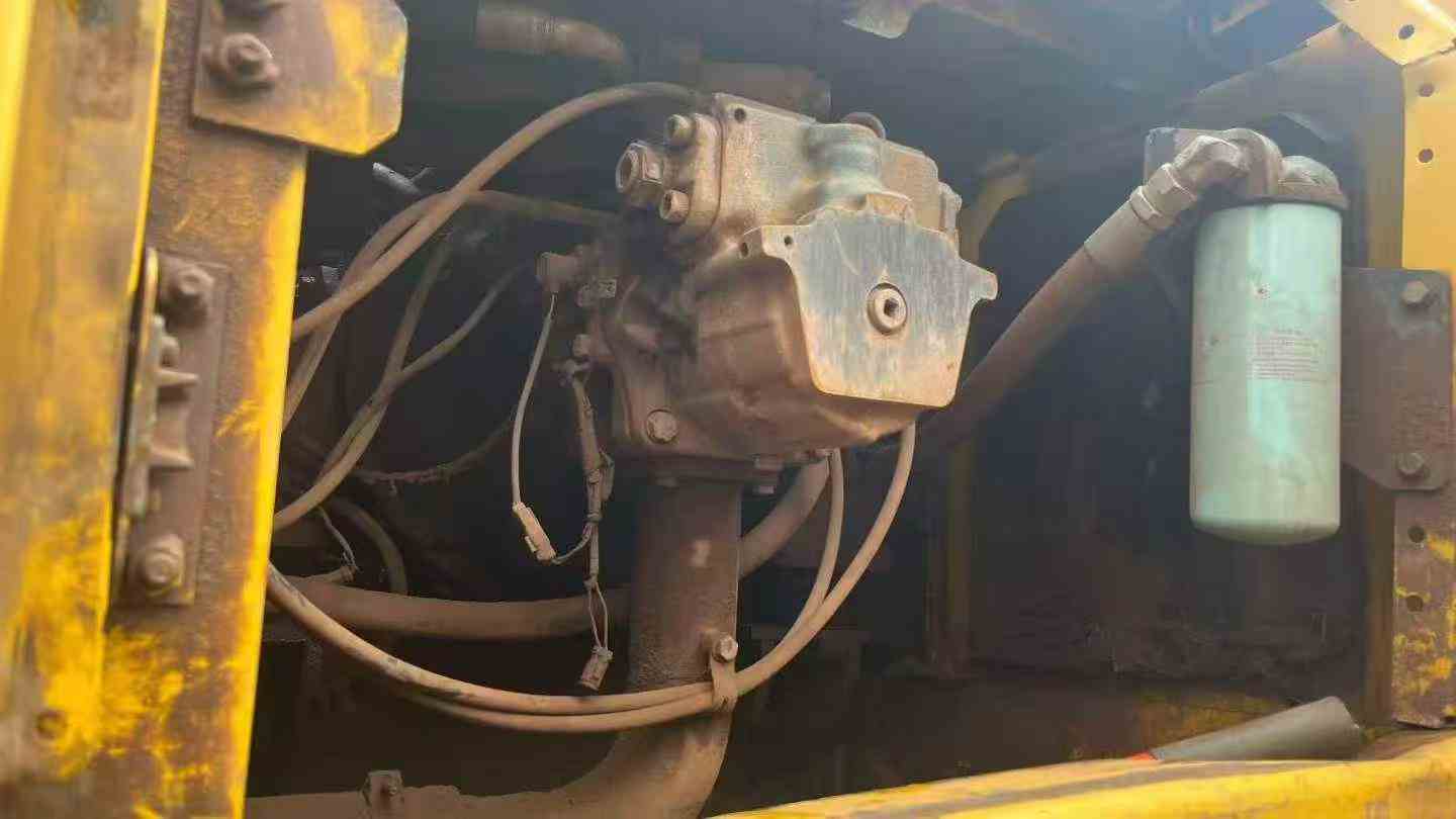 Buy Komatsu PC300 Used Excavator / 4