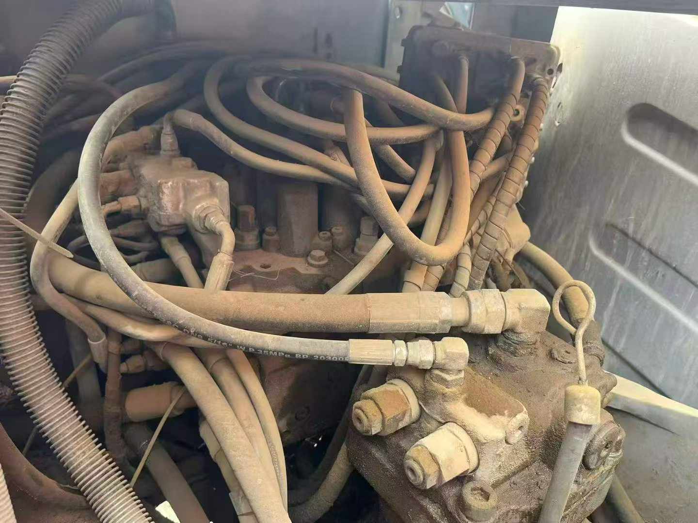 Used Hitachi EX120 Excavator 2012 Model / 4