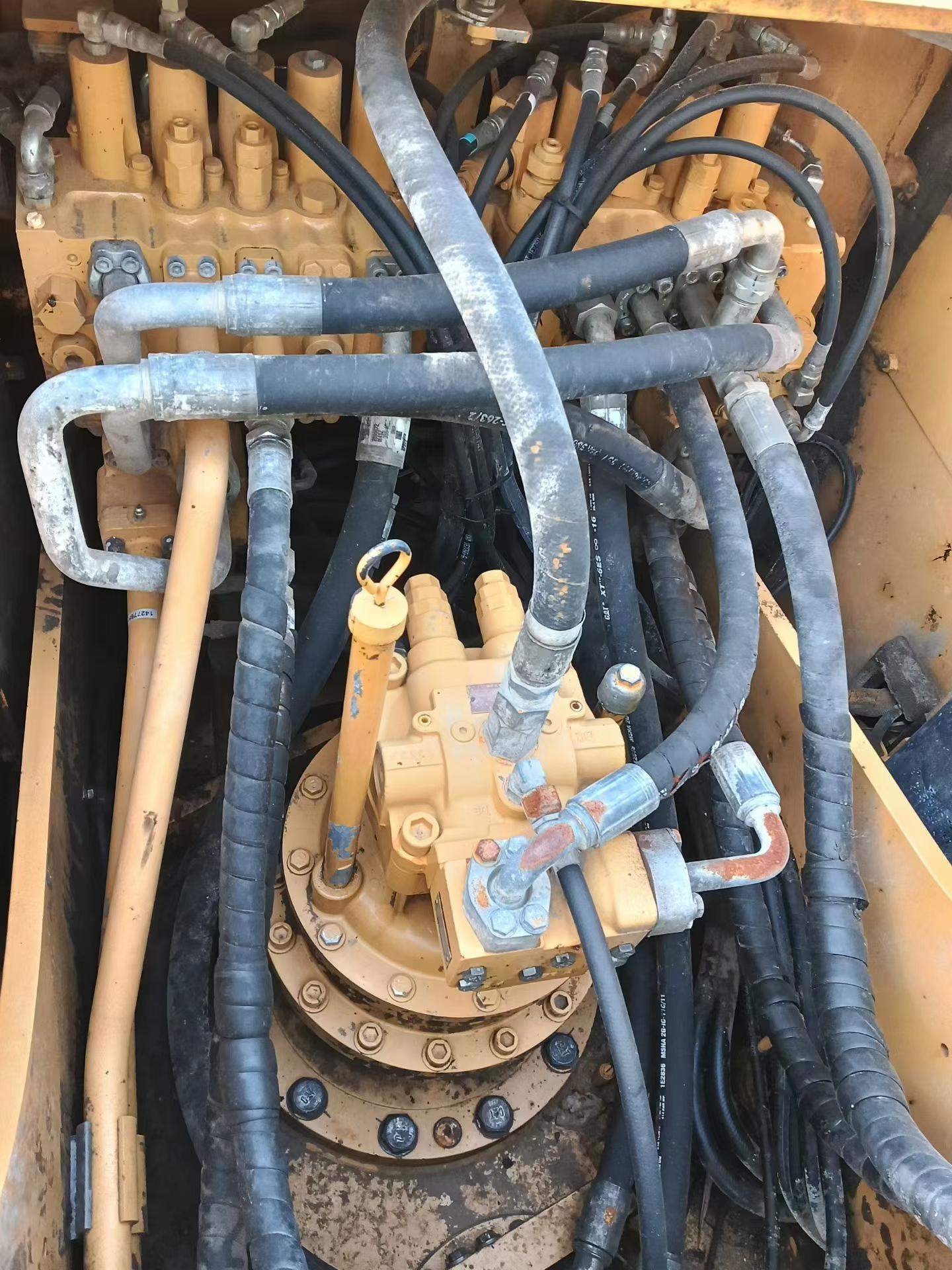 Used Caterpillar 320D2GC Excavator 2017 Model / 6