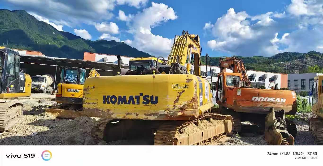 Buy Komatsu PC360-7 Used Excavator / 2