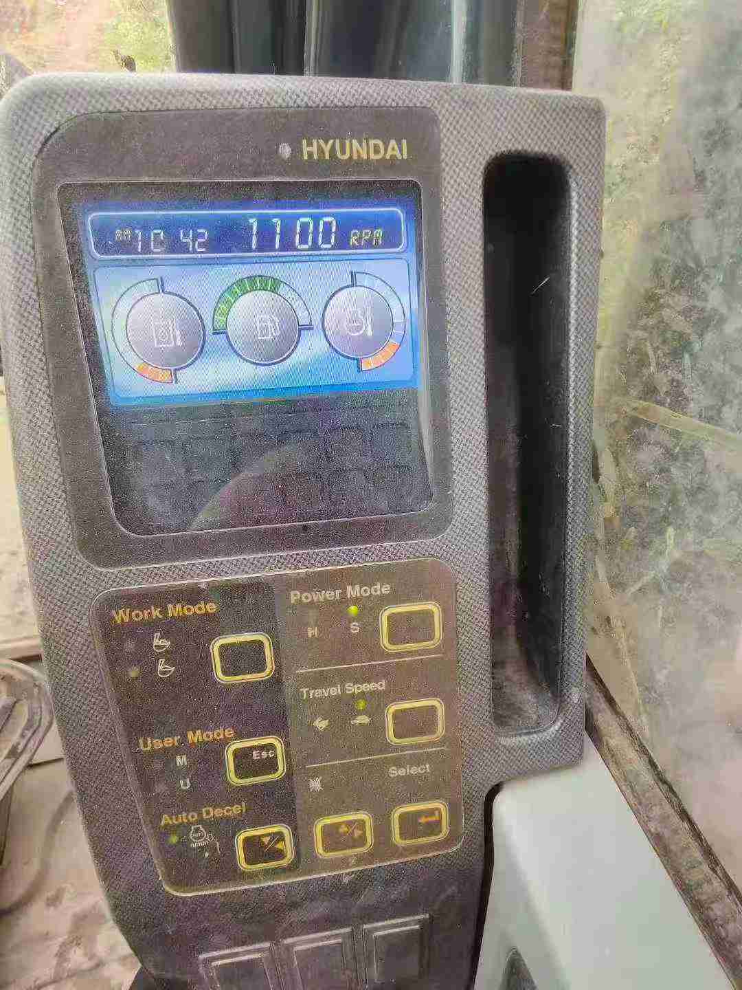 Used Hyundai R130W Excavator 2019 Model / 5