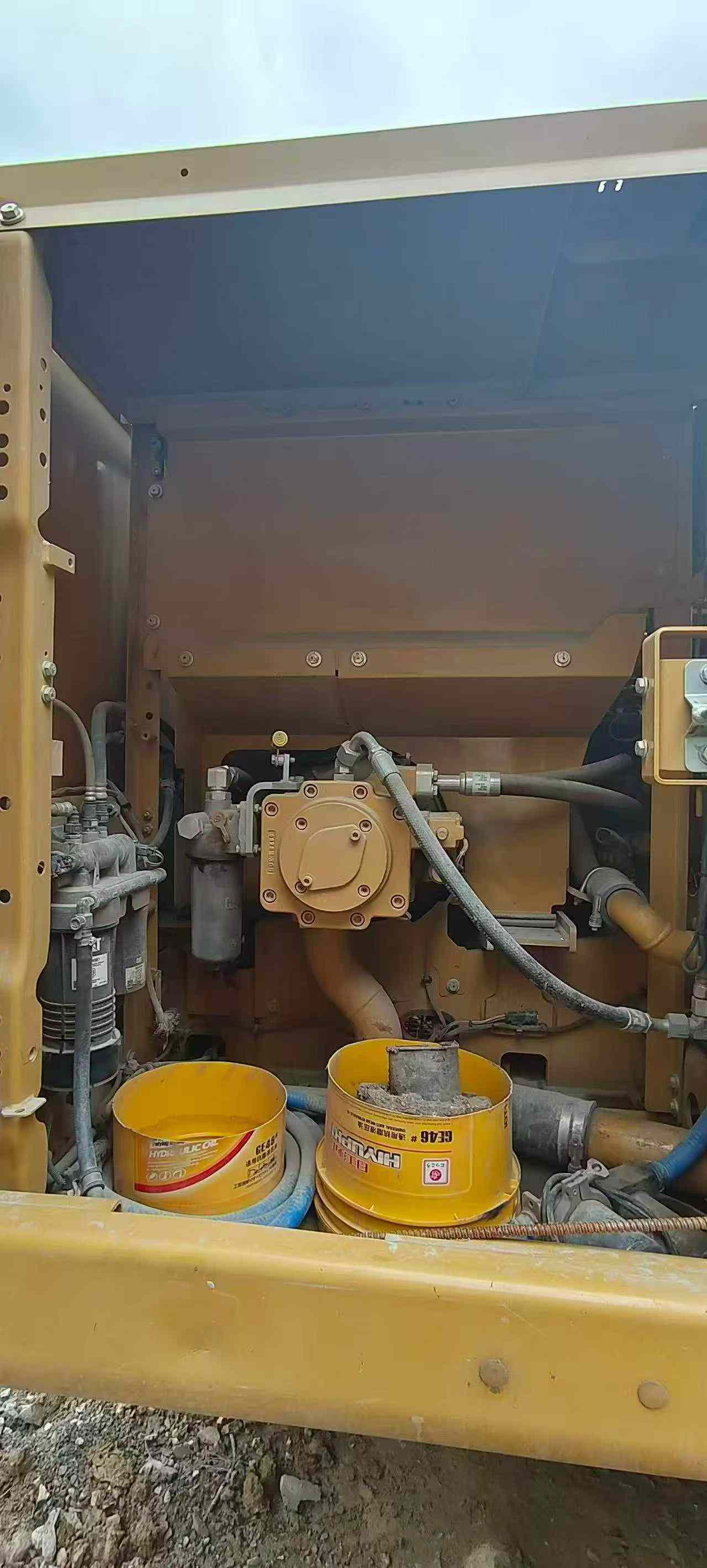 Used Caterpillar 323 Excavator 2020 Model / 7