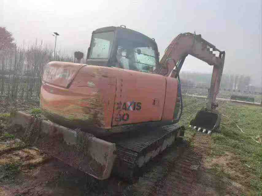 Used Hitachi ZX60-5G Excavator 2015 Model / 4