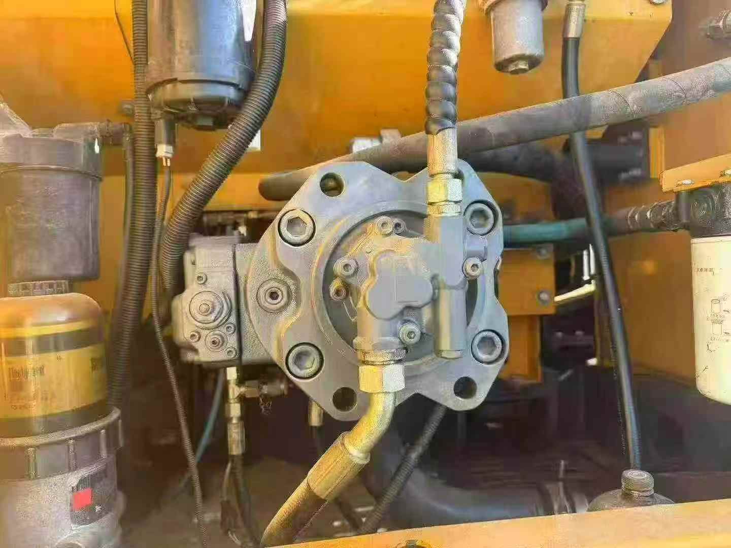 Used XCMG XE200 Excavator 2018 Model / 4