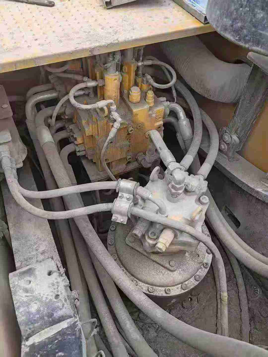 Used Sany SY550H Excavator 2023 Model / 4