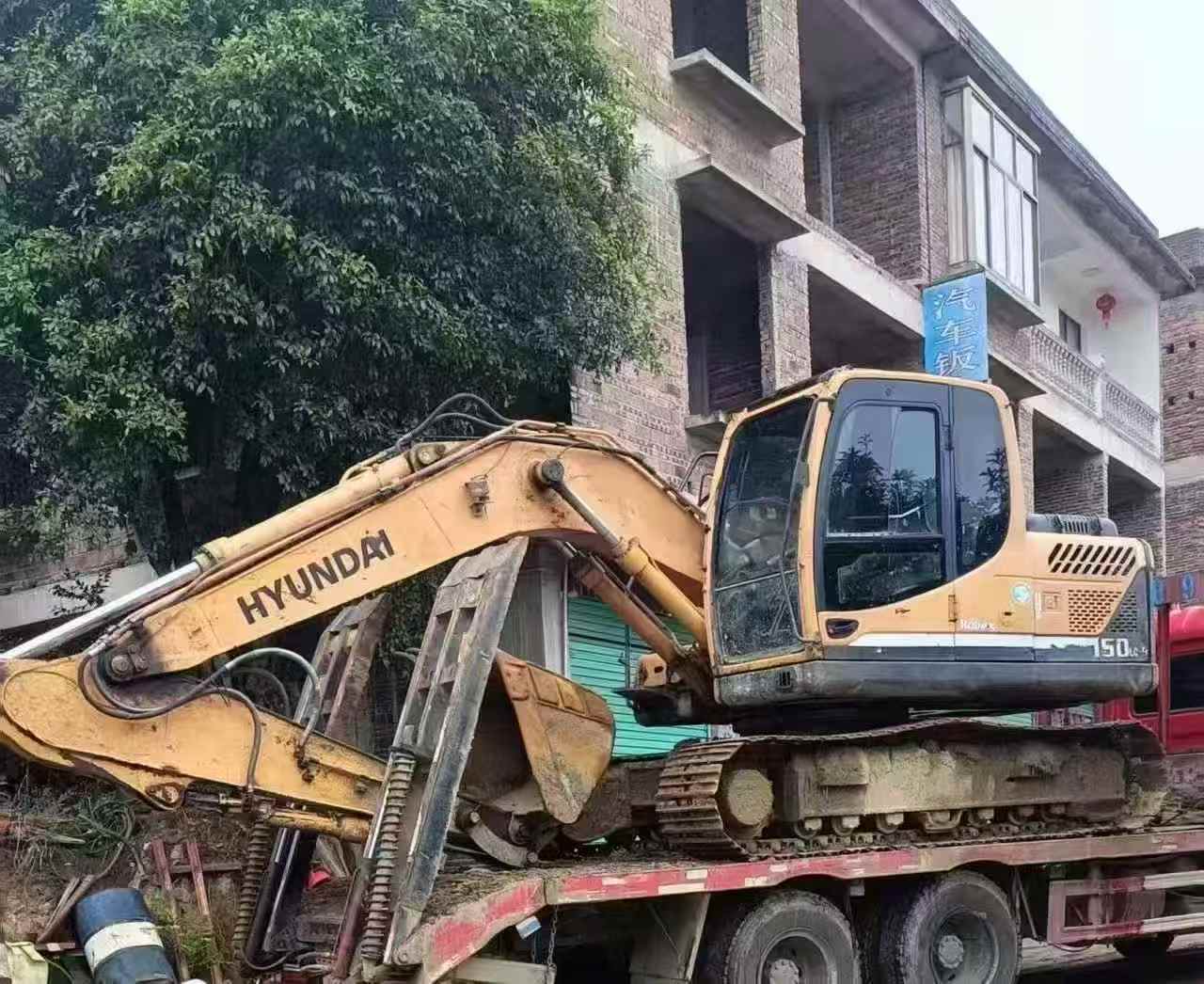 Used Hyundai R150-7 Excavator 2013 Model / 3