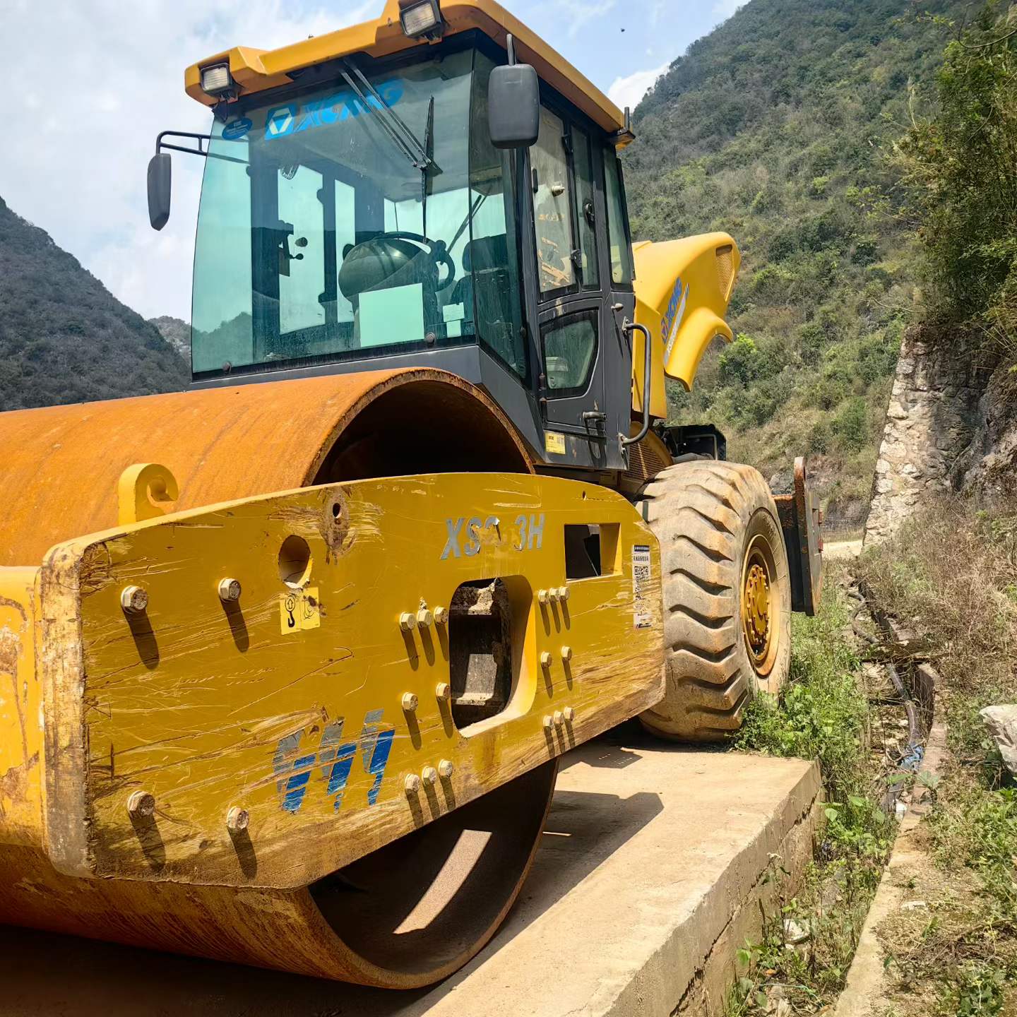 Buy XCMG XE26U Used Excavator / 2