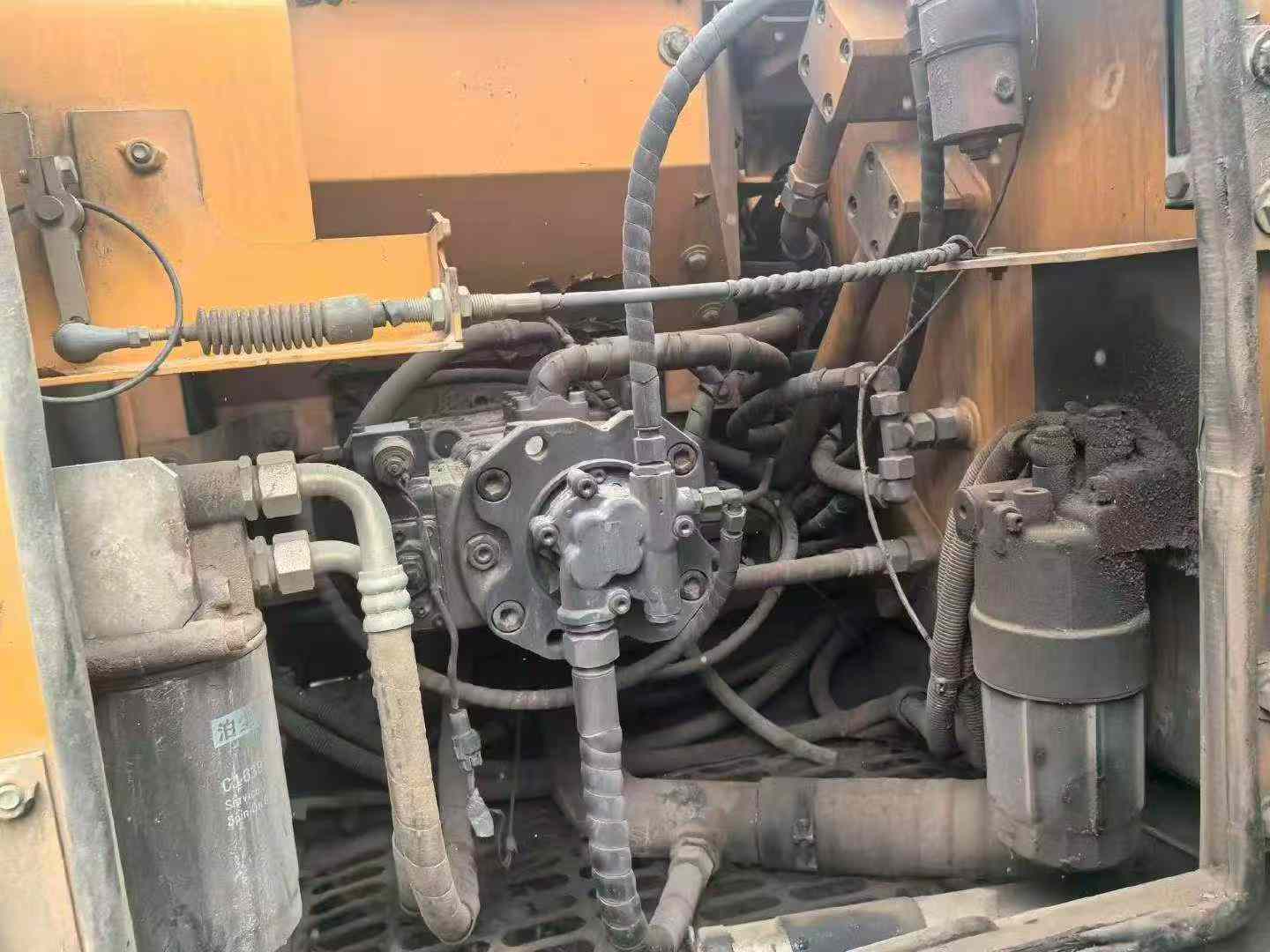 Used Sany SY135 Excavator 2012 Model / 3