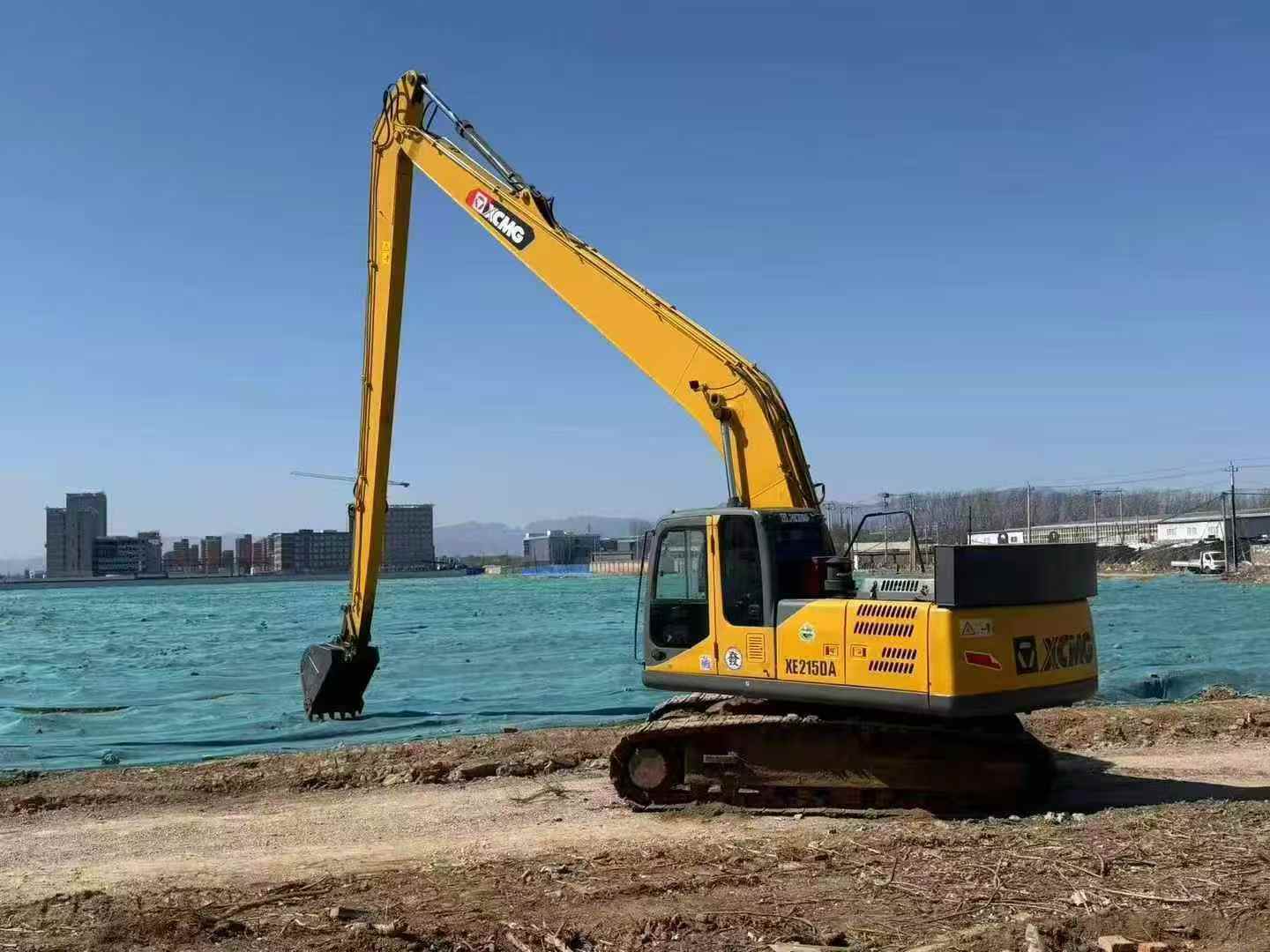 Buy XCMG XE215DA Used Excavator / 8