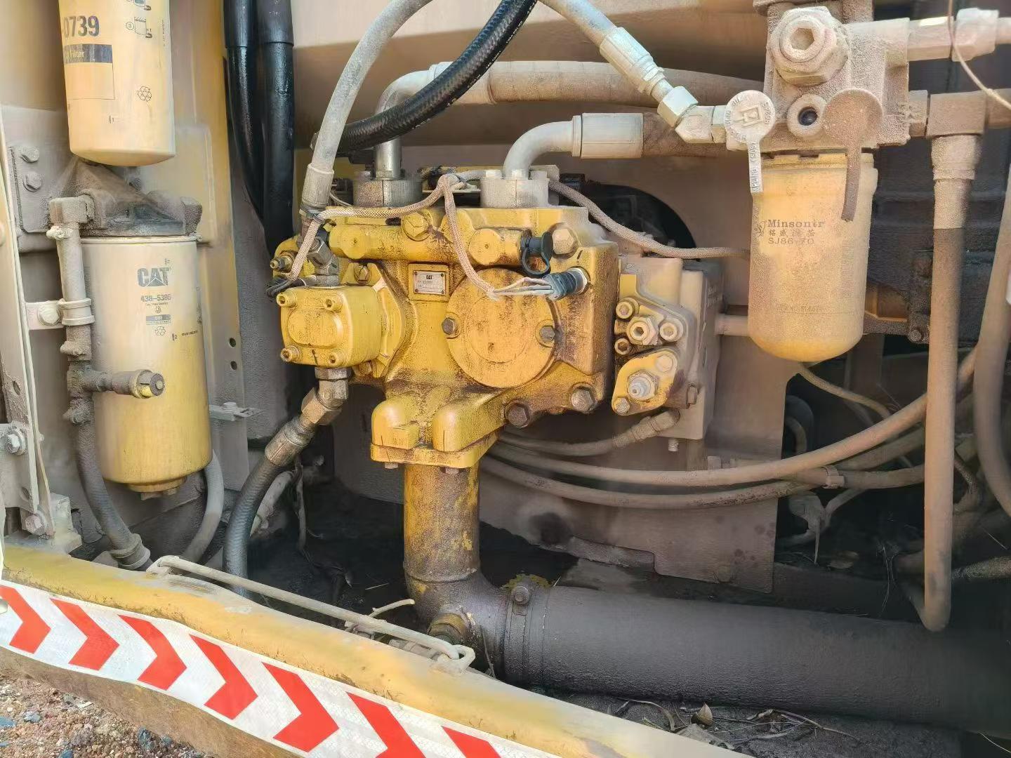 Used Caterpillar 320A Excavator 2012 Model / 4