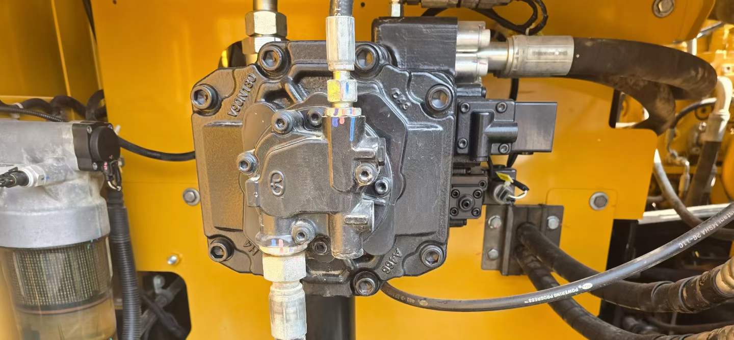 Buy Sany SY205C Used Excavator / 9