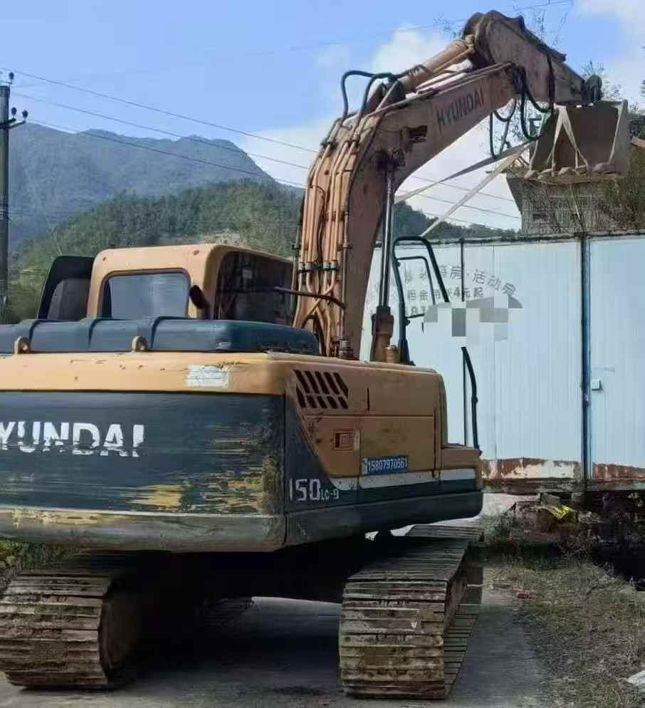 Used Hyundai R150-7 Excavator 2013 Model / 4