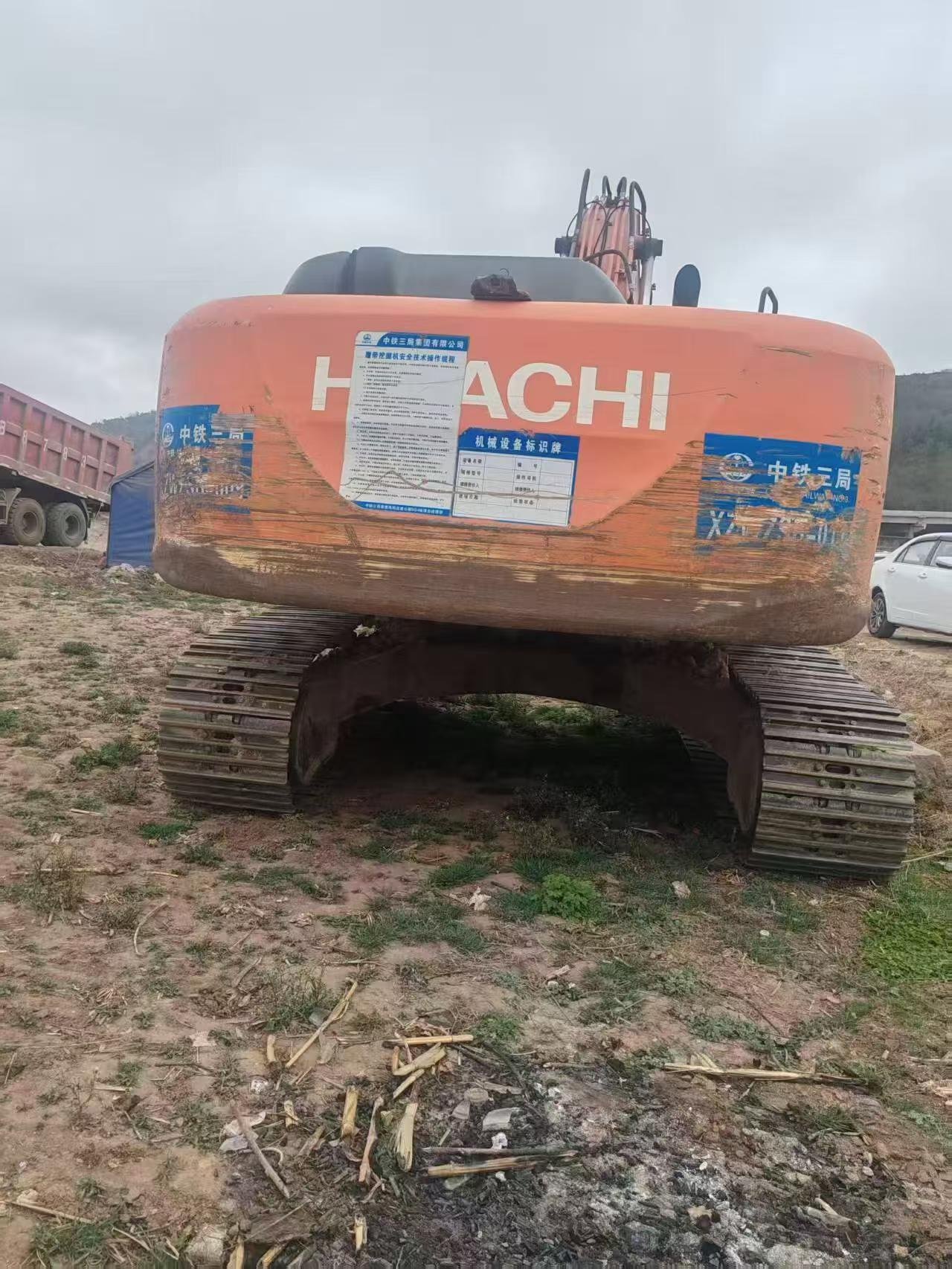 Used Hitachi ZX260-3G Excavator 2016 Model / 3