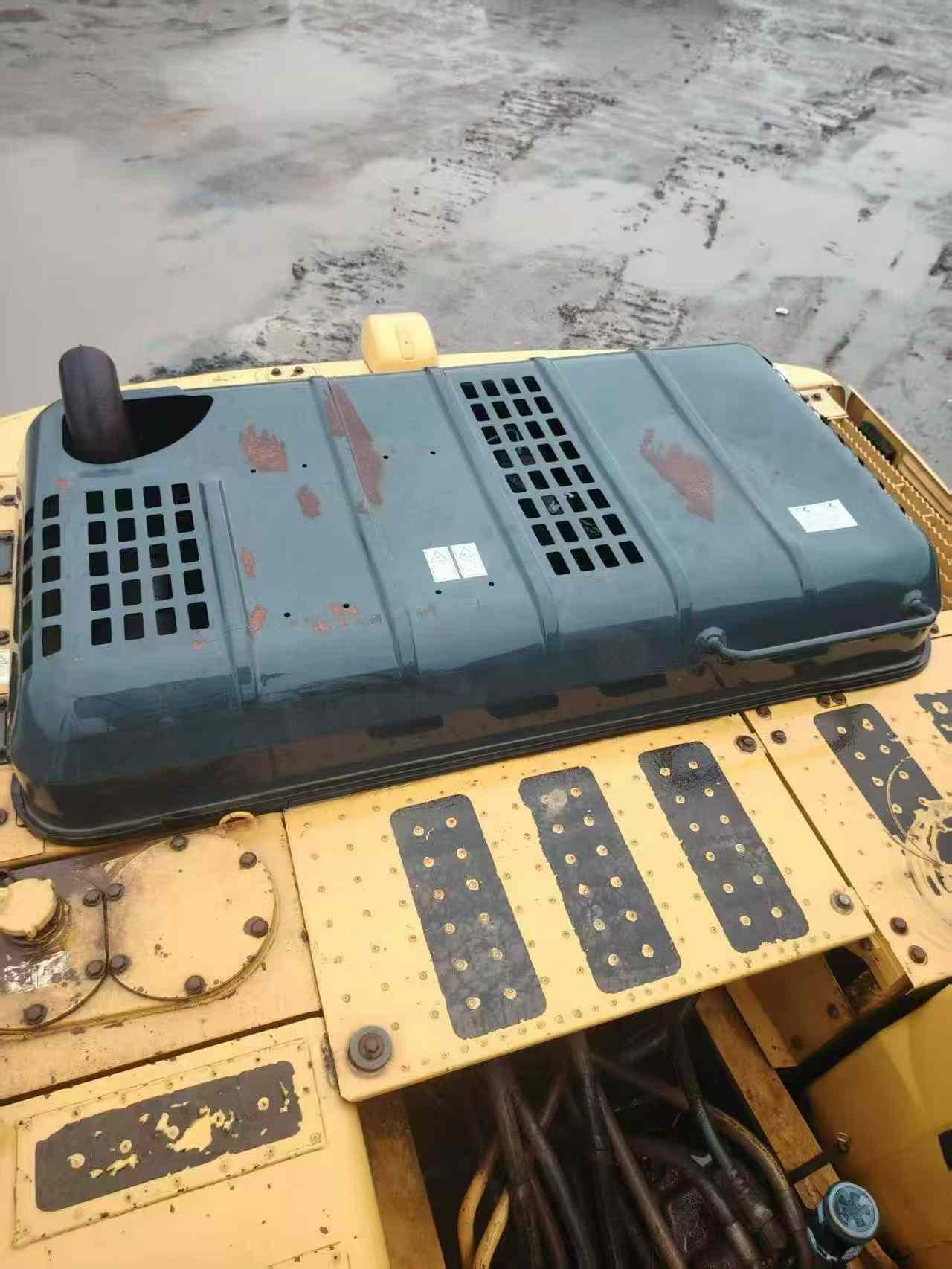 Buy Komatsu PC200-8 Used Excavator / 8