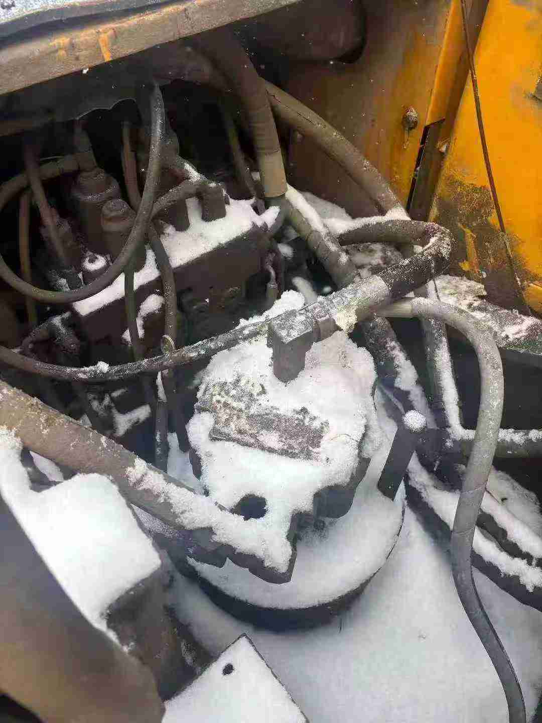 Used Hyundai R275LVS Excavator 2016 Model / 7