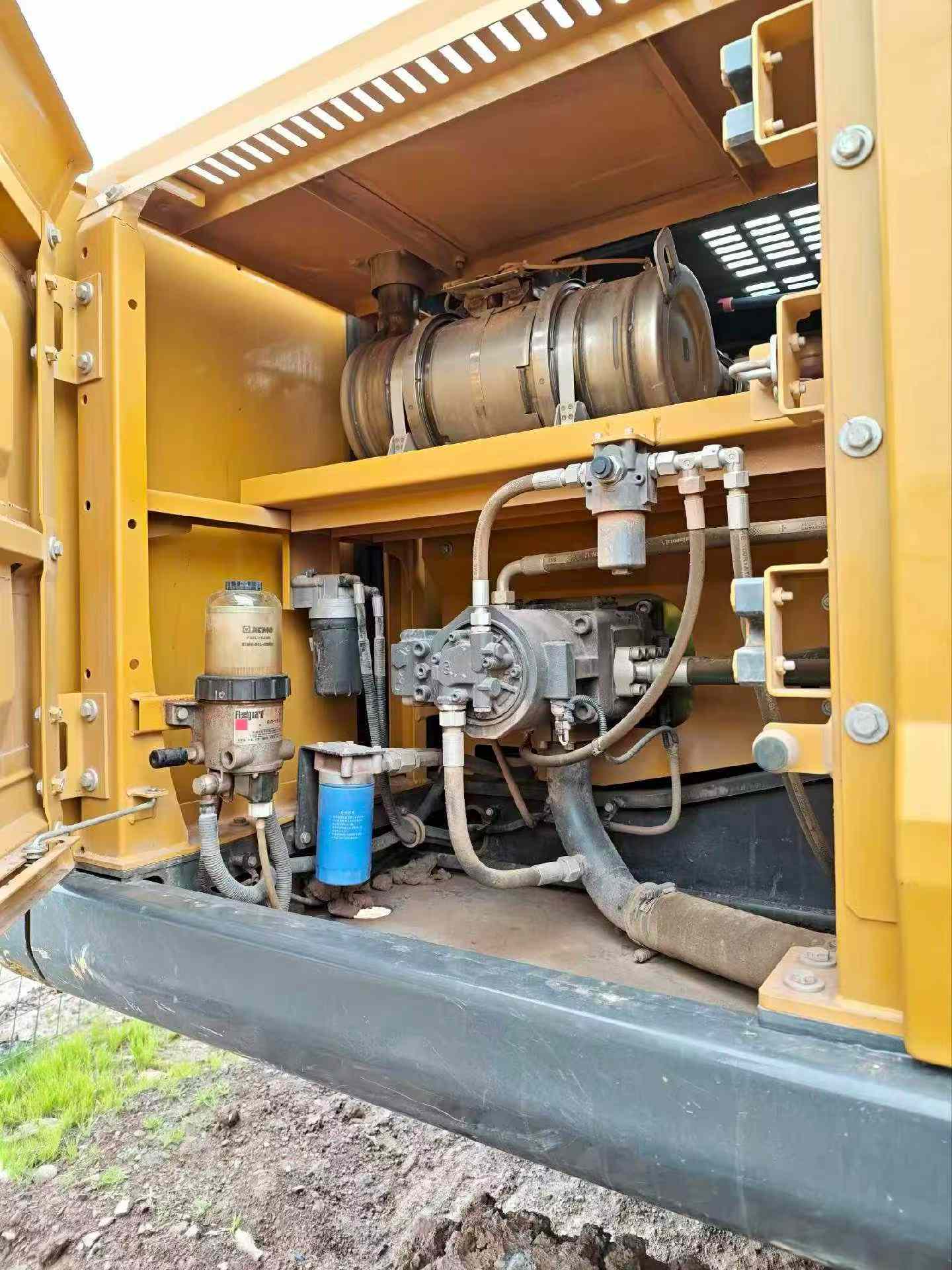 Used XCMG XE200 Excavator 2025 Model / 4