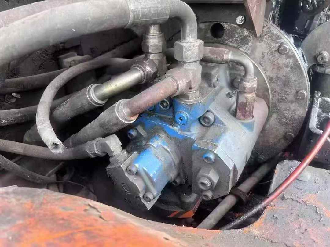 Used Doosan DH80G Excavator 2016 Model / 4