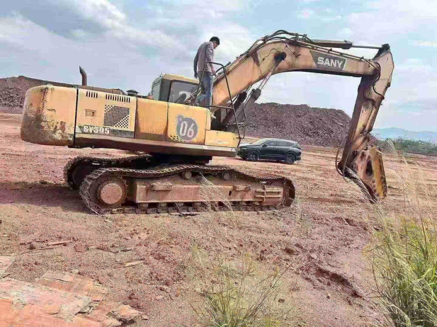 Used Sany SY305C Excavator 2014 Model / 2