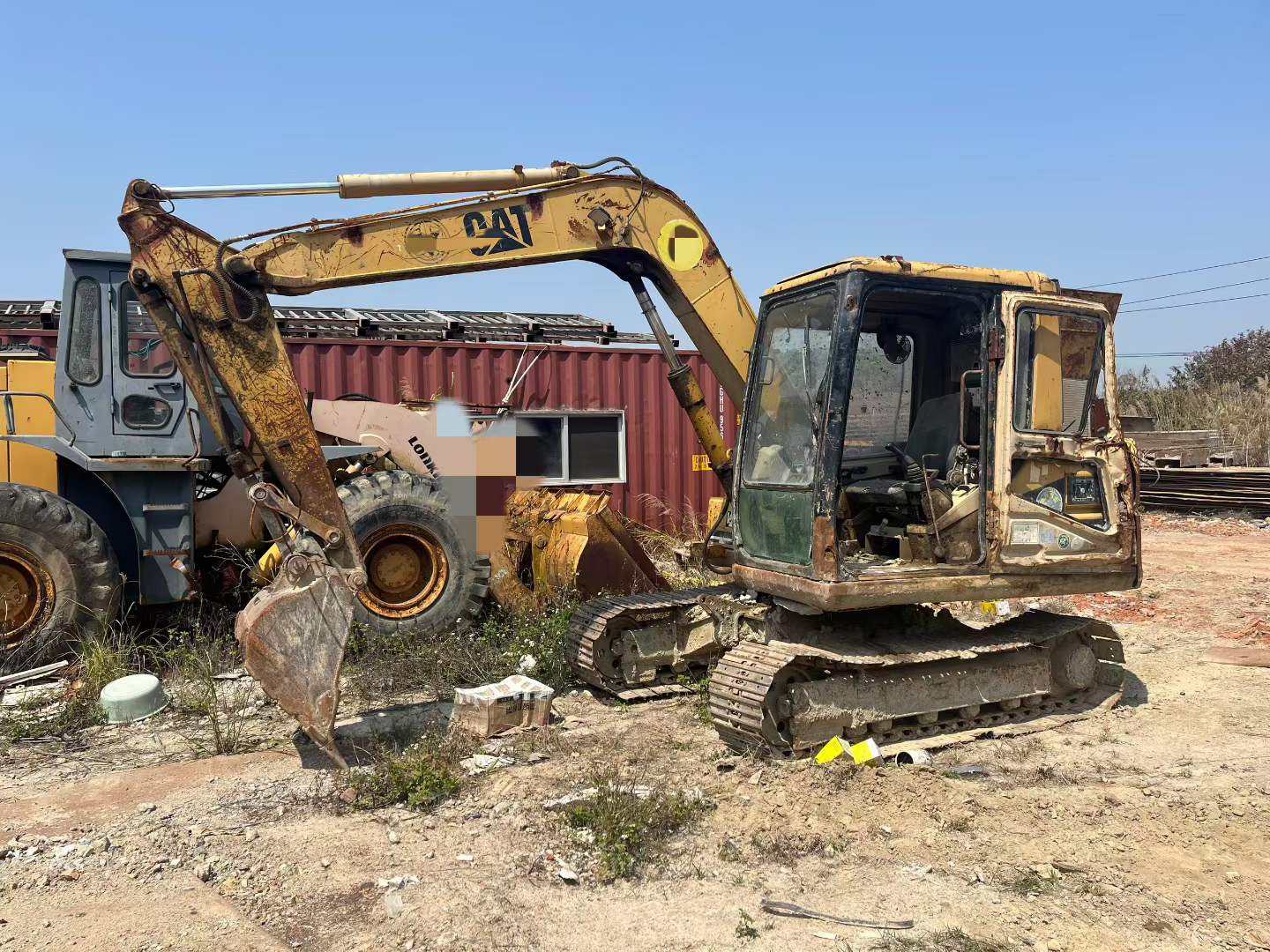 Buy Caterpillar E70B Used Excavator / 4