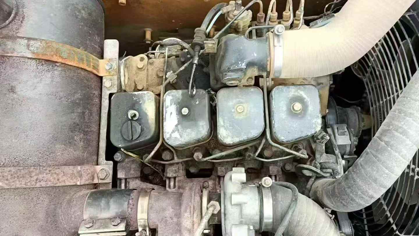 Used Hyundai R150-7 Excavator 2013 Model / 6