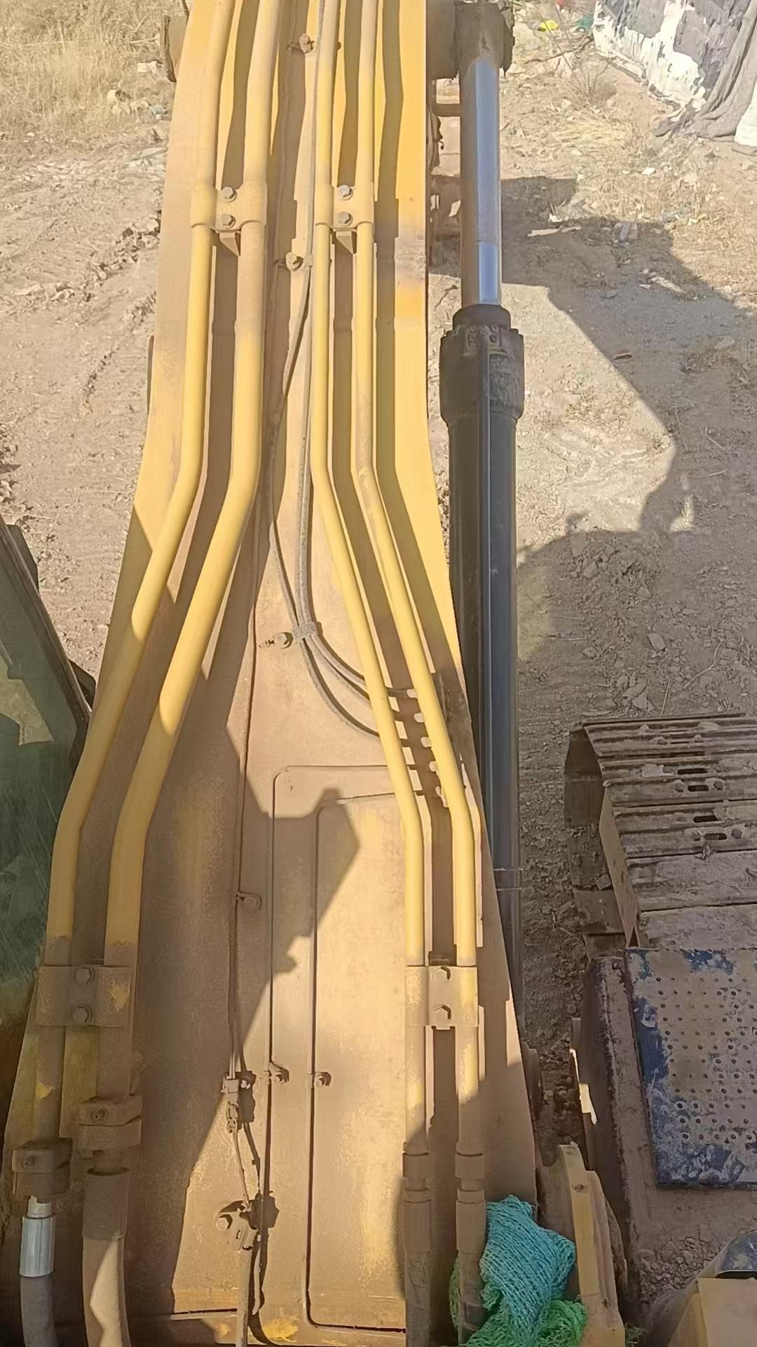 Used Caterpillar 330B Excavator 2015 Model / 9