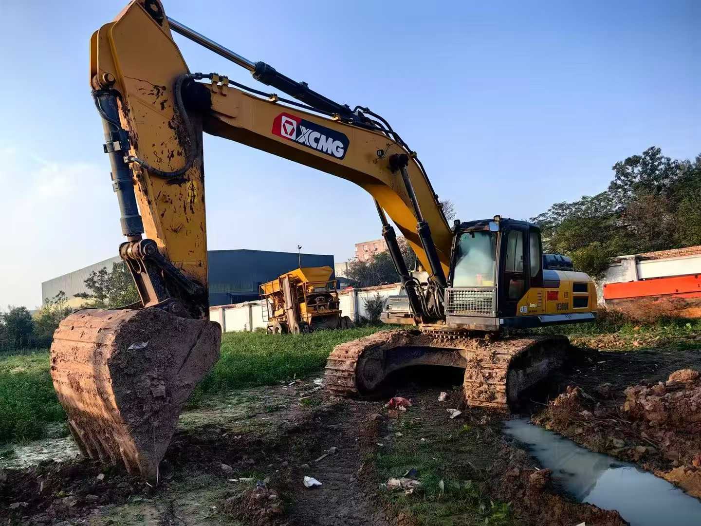 Used XCMG XE380K Excavator 2022 Model / 2