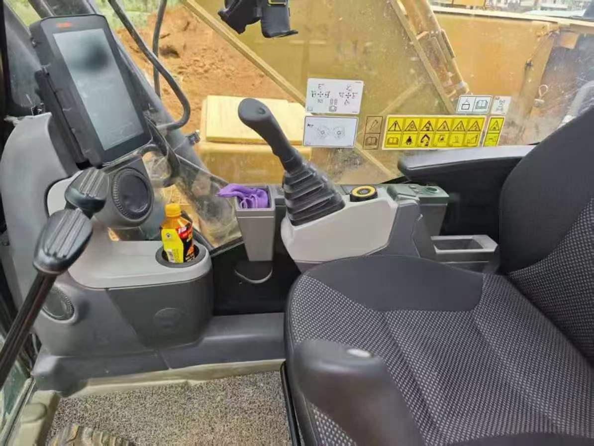 Used Caterpillar 320GC Excavator 2021 Model / 3